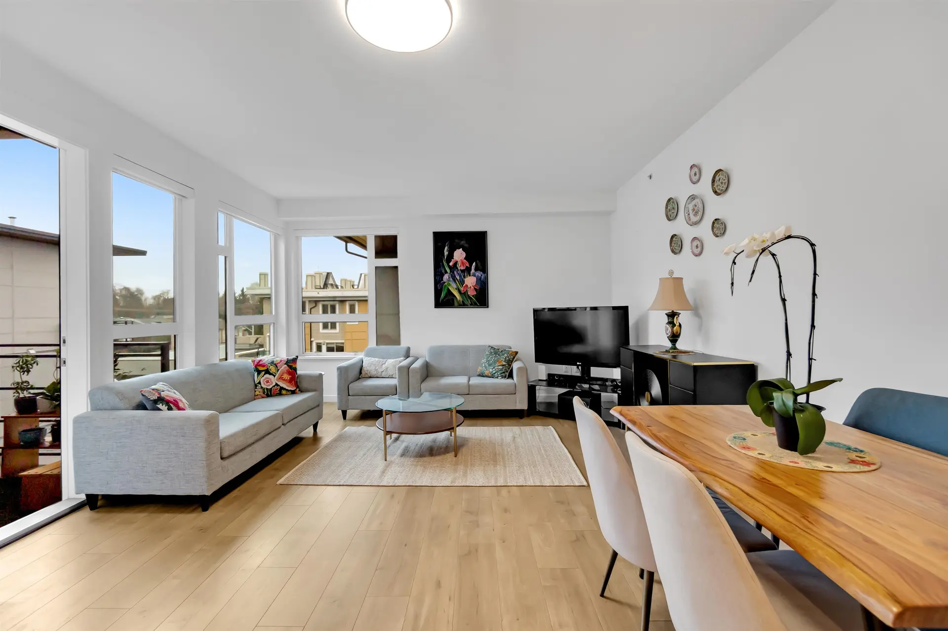 Property at #303 715 W 15 STREET, North Vancouver, BC