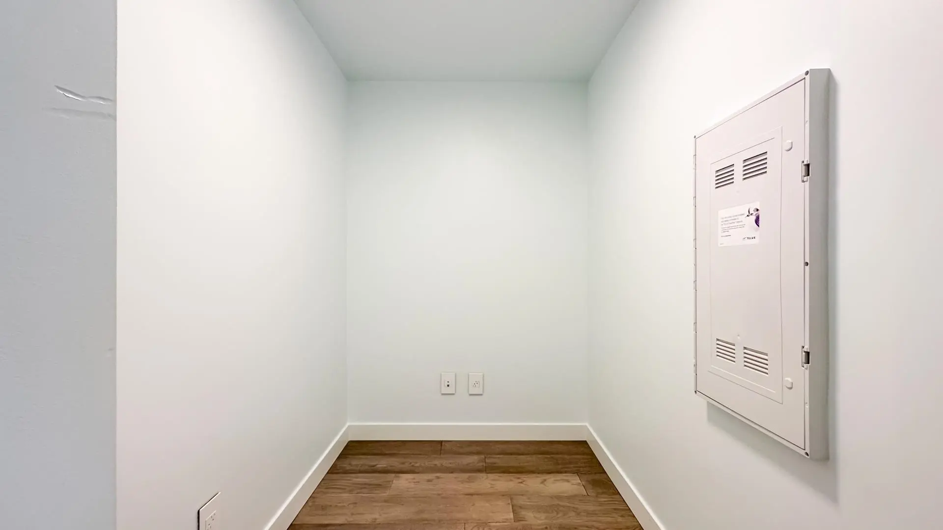 Property at #405 15165 THRIFT AVENUE, Surrey, BC