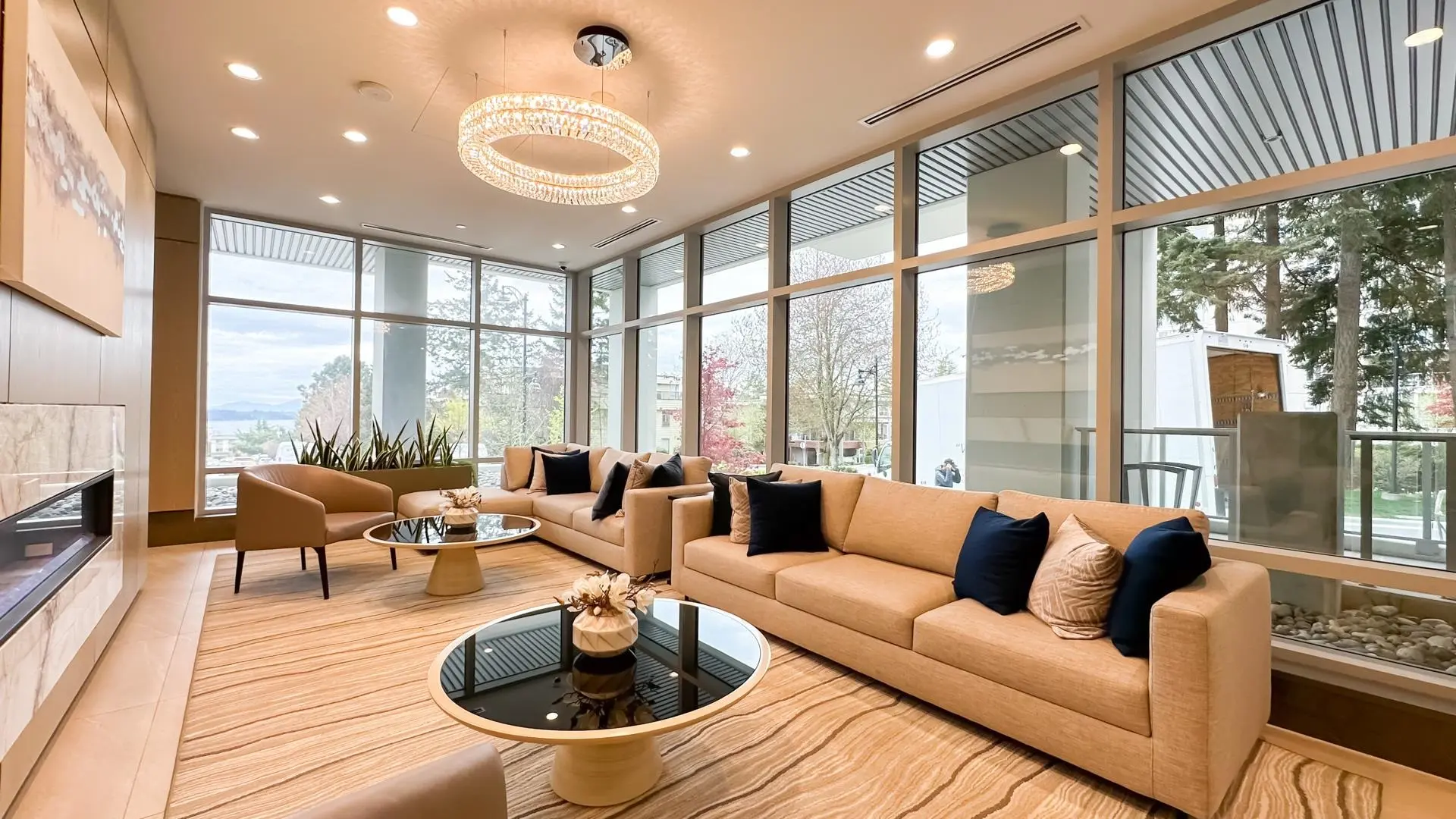 Property at #405 15165 THRIFT AVENUE, Surrey, BC