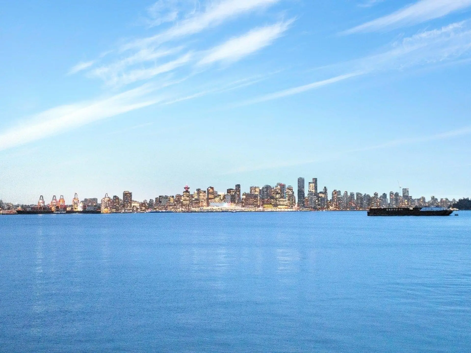 Property at #1306 33 CHESTERFIELD PLACE, North Vancouver, BC