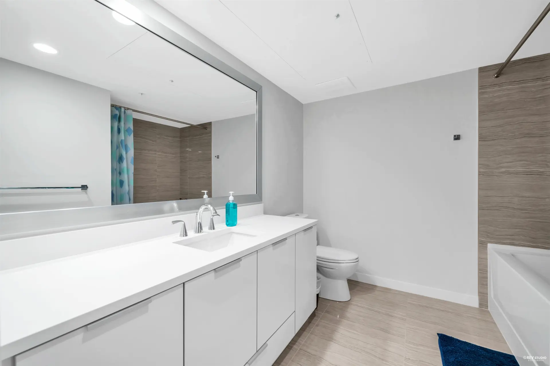 Property at #303 8699 HAZELBRIDGE WAY, Richmond, BC