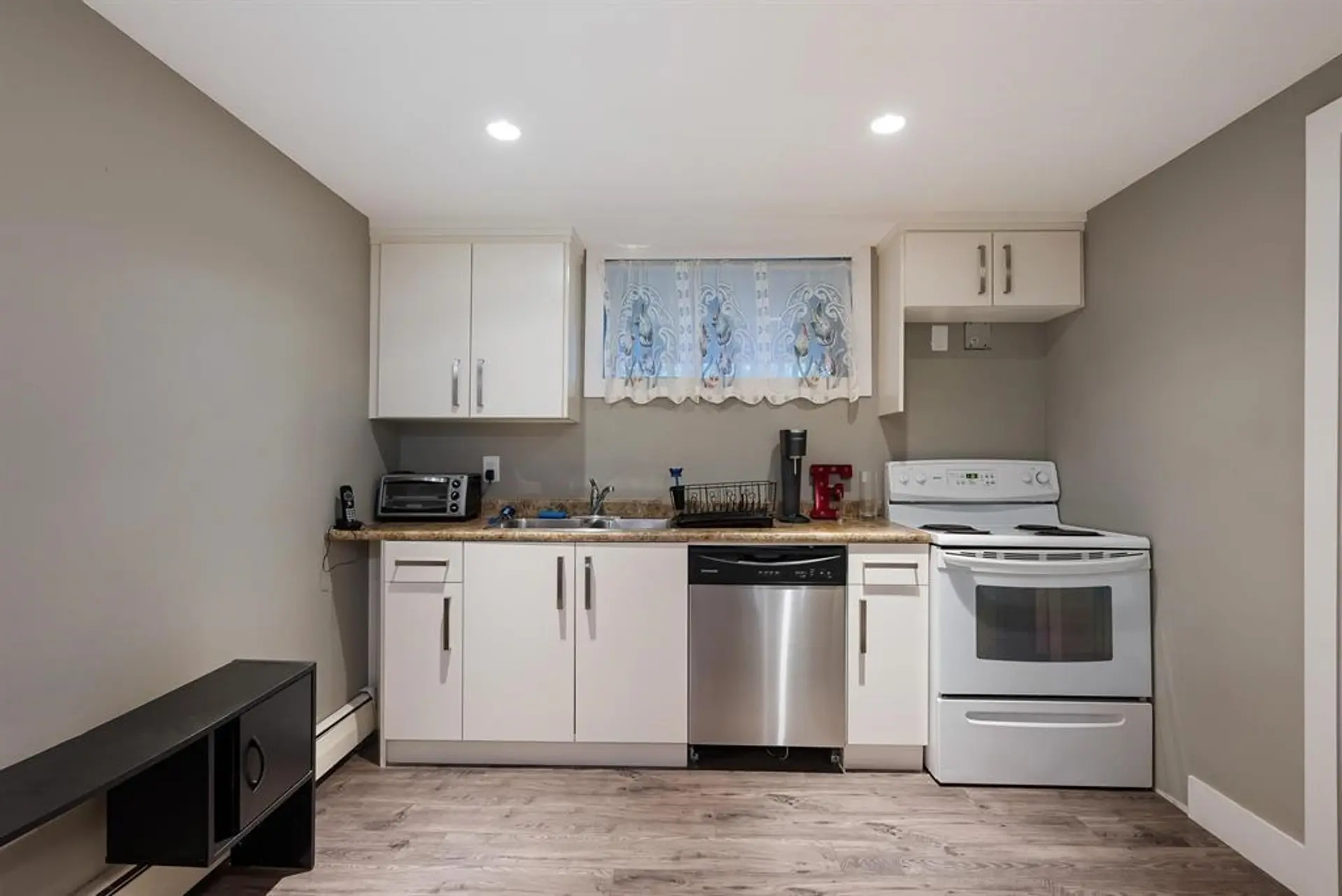 Property at 2889 ROYAL STREET, Abbotsford, BC