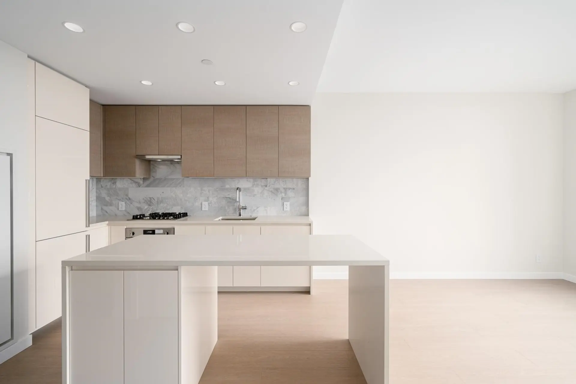 Property at #3201 4168 LOUGHEED HIGHWAY, Burnaby, BC