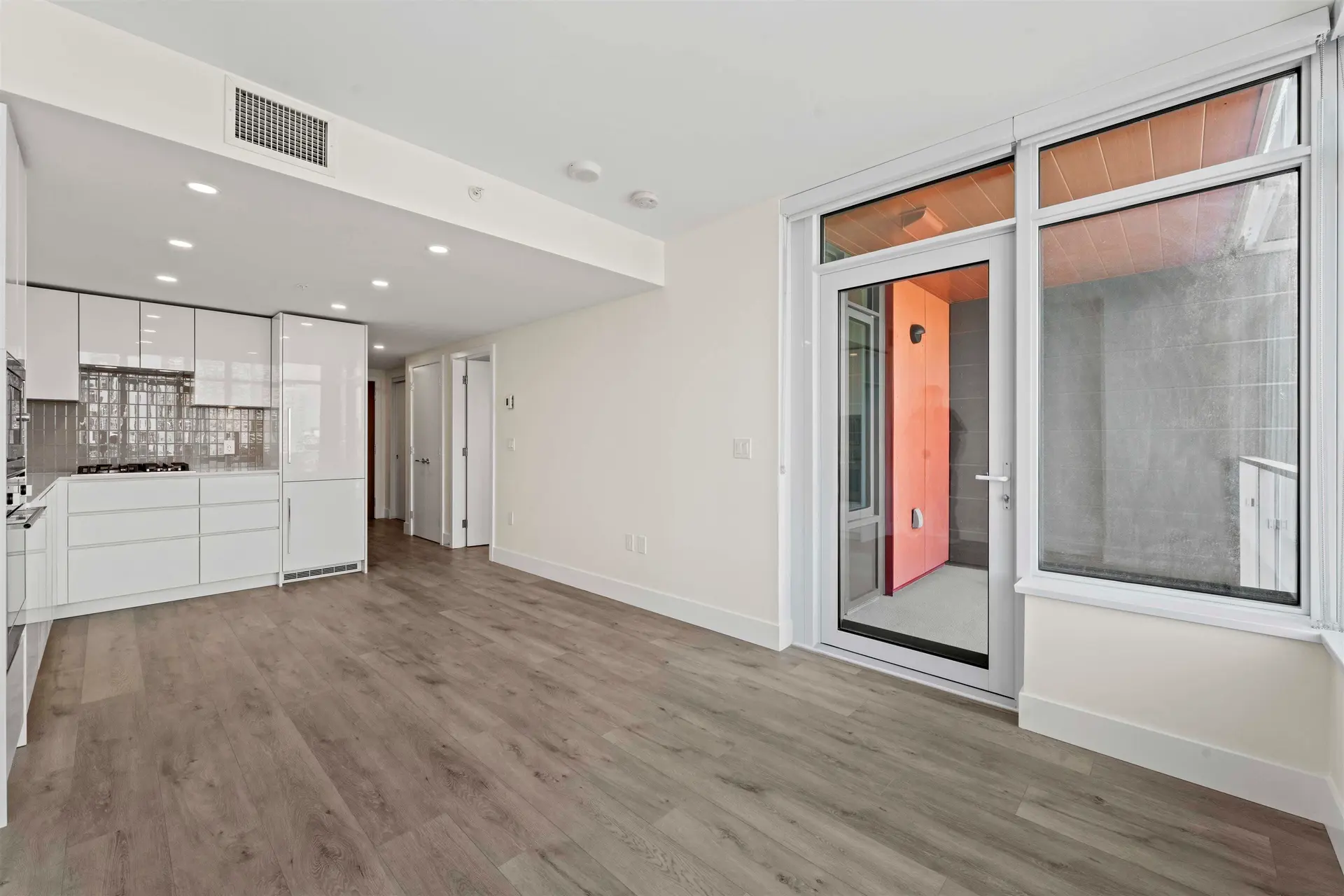 Property at #605 10428 WHALLEY BOULEVARD, Surrey, BC