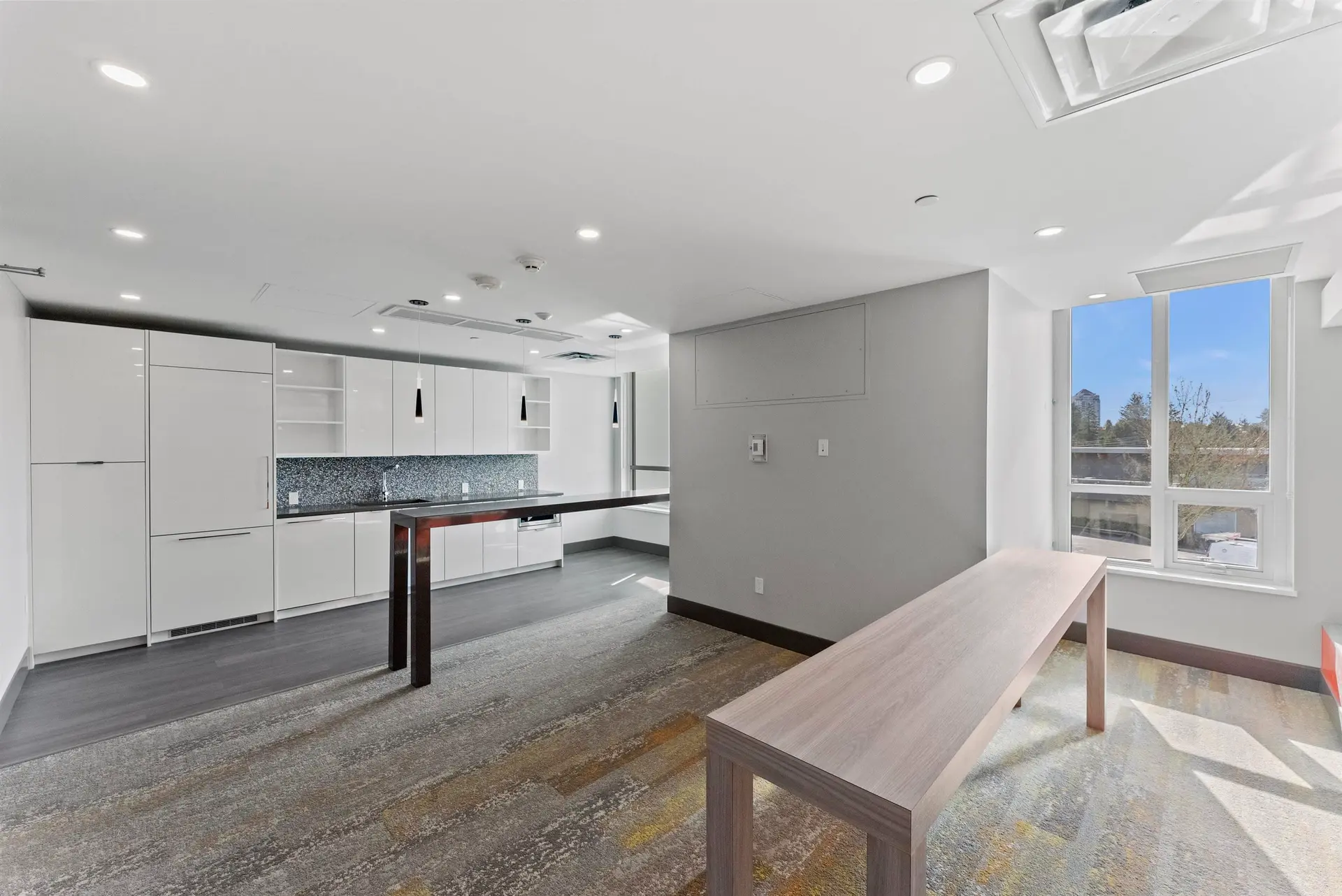 Property at #605 10428 WHALLEY BOULEVARD, Surrey, BC