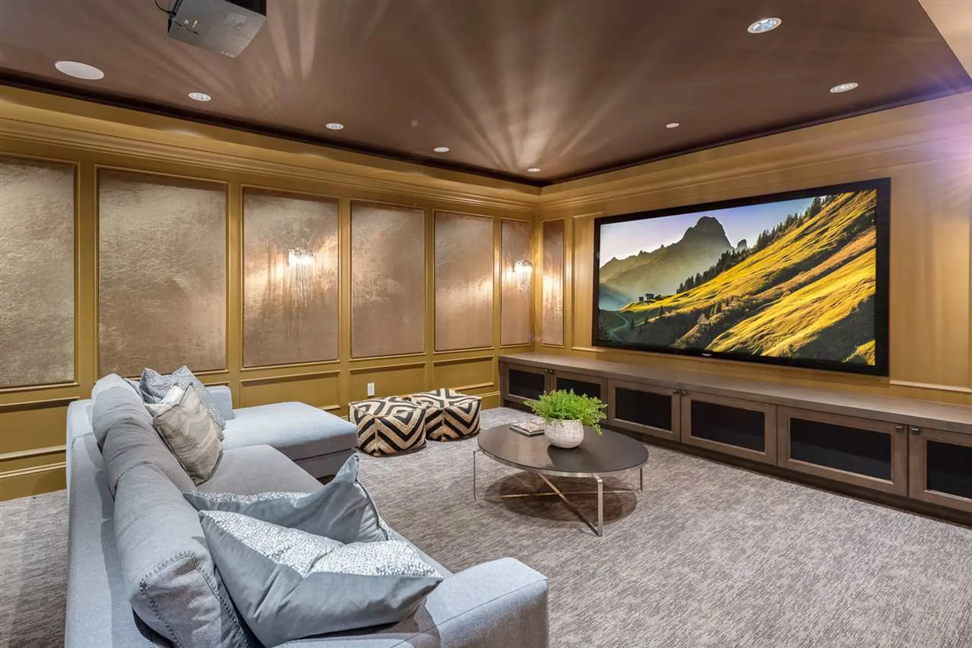 Property at 1525 VINSON CREEK ROAD, West Vancouver, BC