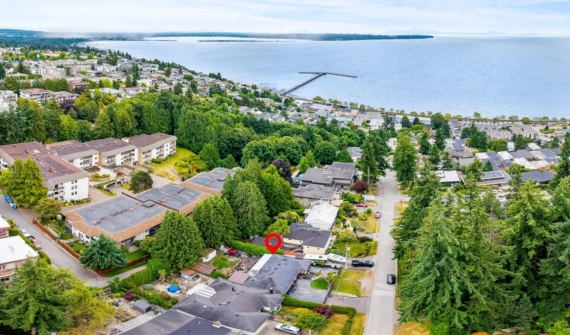 Property at 1360 EVERALL STREET, White Rock, BC