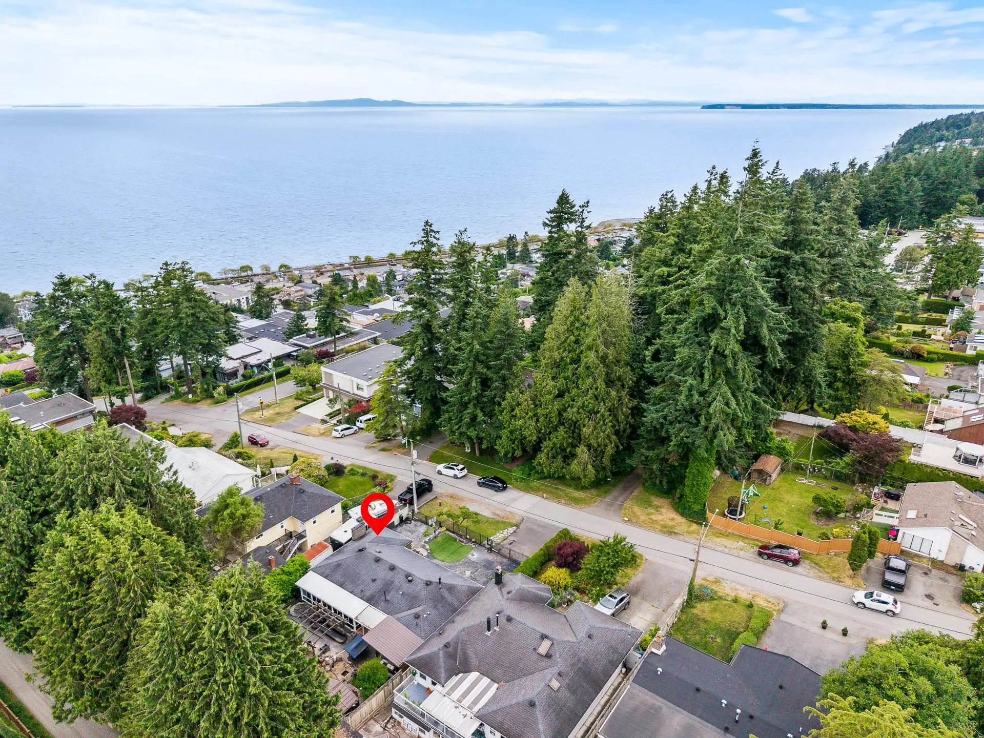 Property at 1360 EVERALL STREET, White Rock, BC
