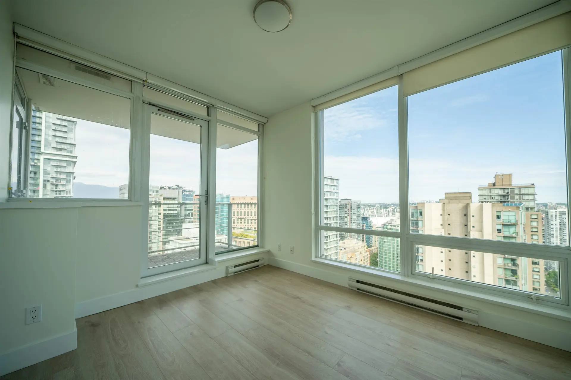 Property at #2802 535 SMITHE STREET, Vancouver, BC