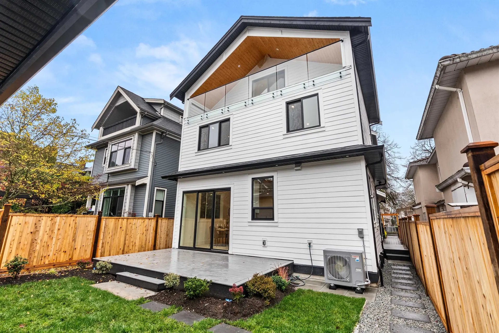 Property at #2 1822 E 14TH AVENUE, Vancouver, BC