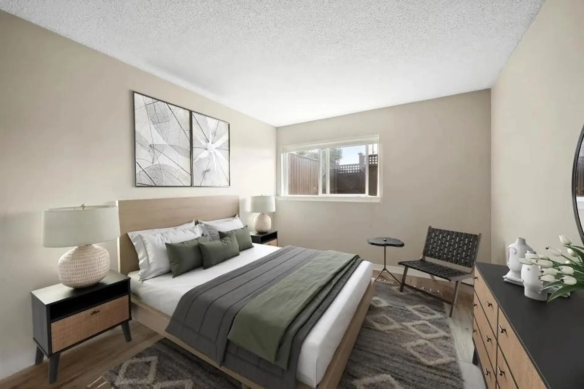 Property at #3 1870 E SOUTHMERE CRESCENT, Surrey, BC