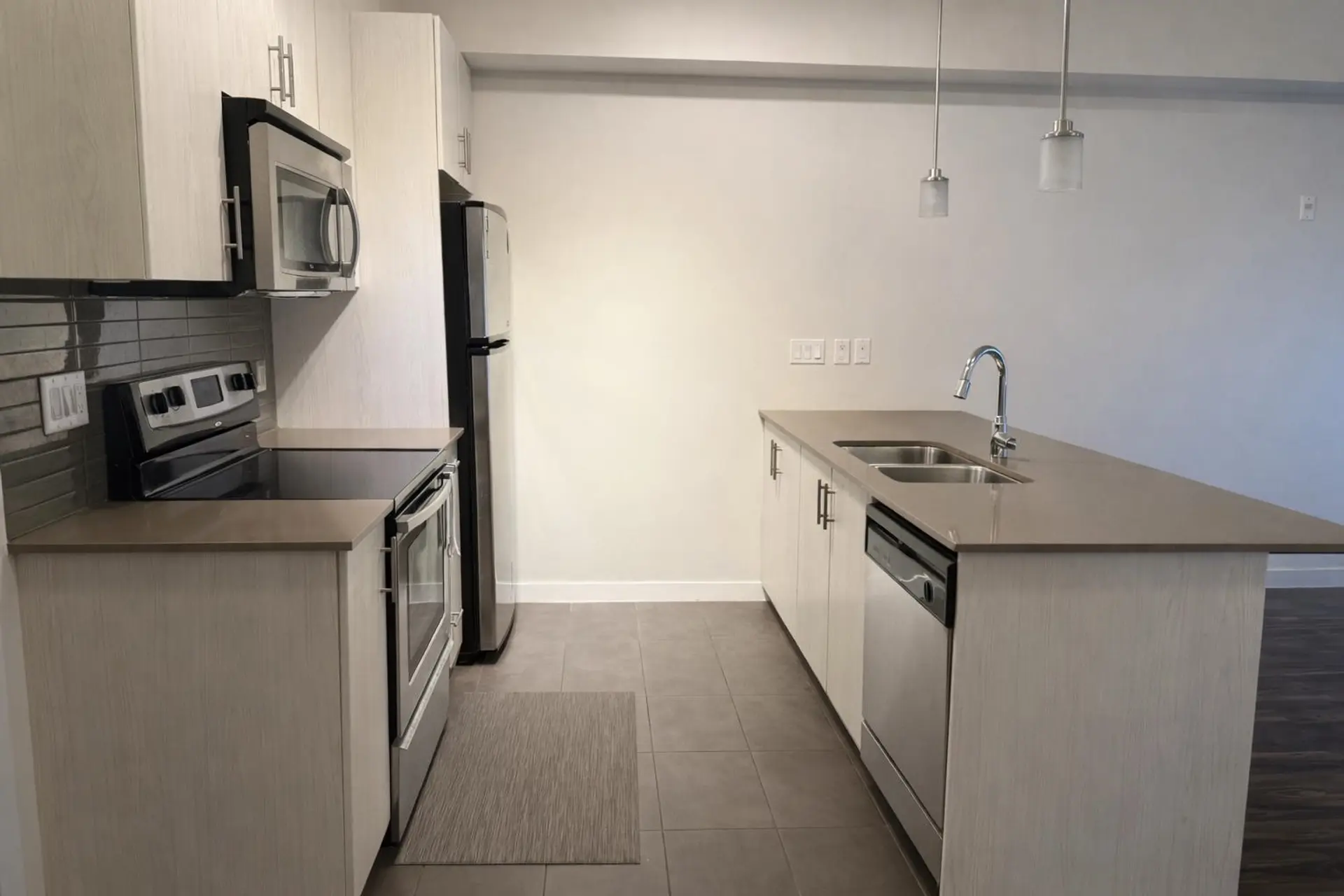 Property at #304 7777 ROYAL OAK AVENUE, Burnaby, BC