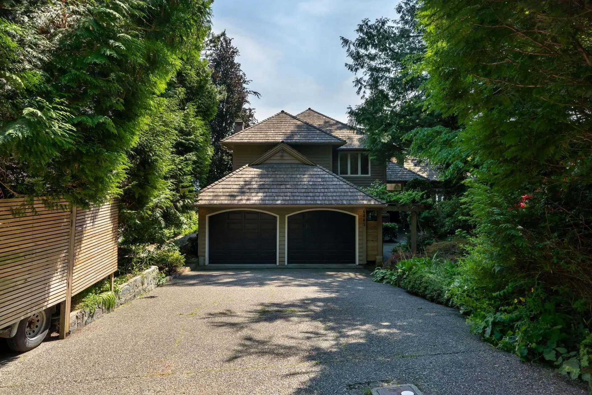 Property at 4882 Vista Place, West Vancouver, BC
