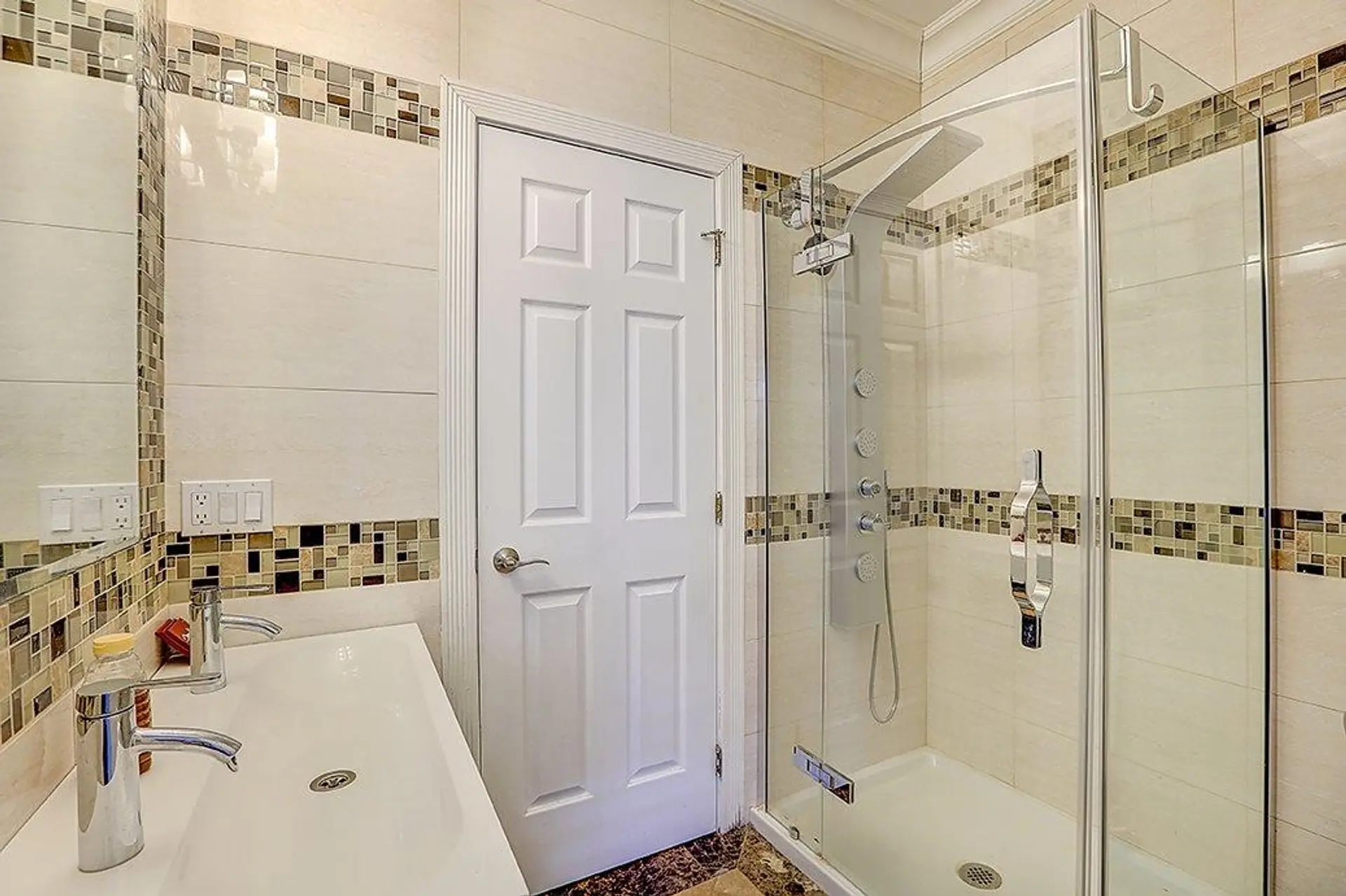 Property at 5508 CORNWALL DRIVE, Richmond, BC