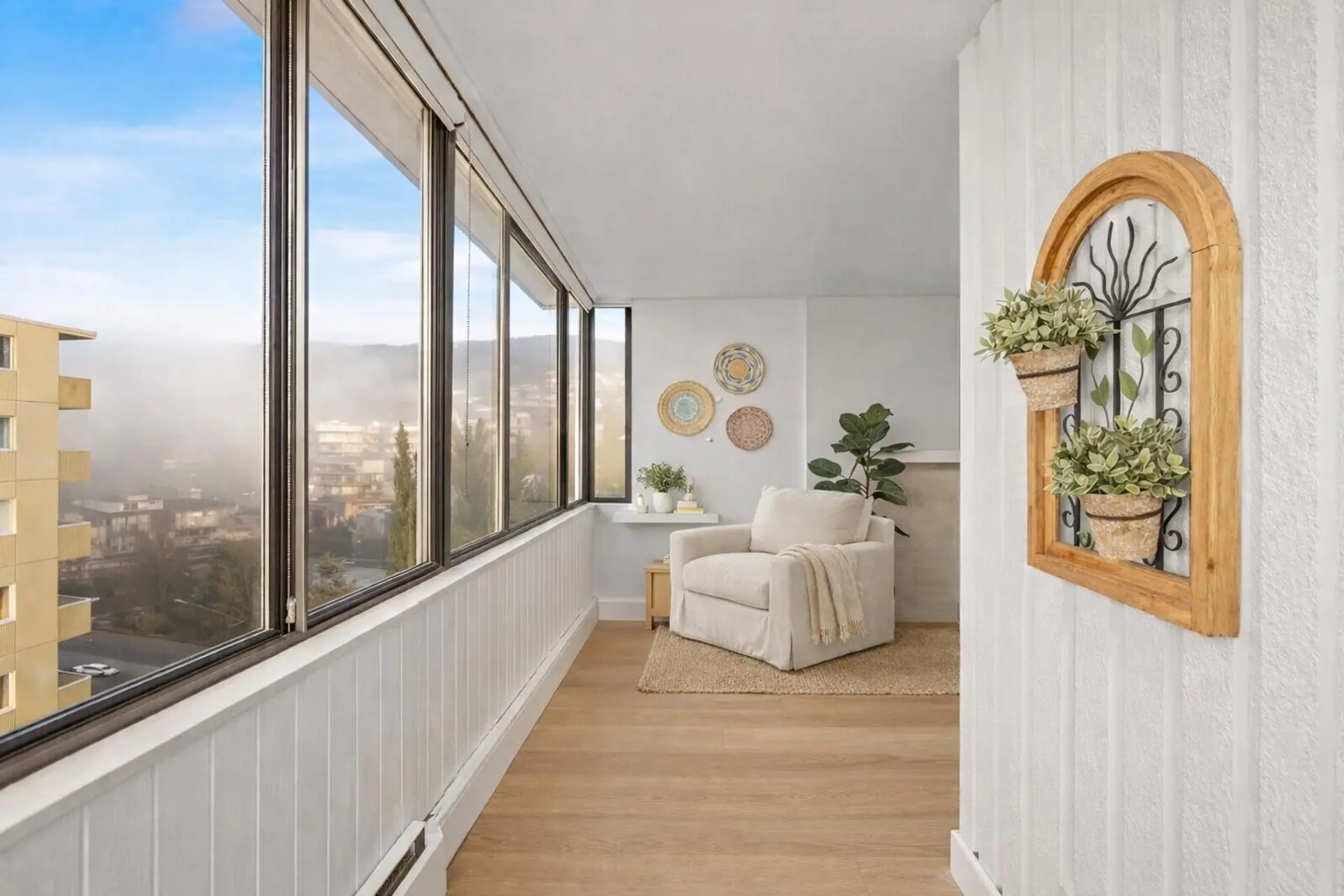 Property at #703 2167 BELLEVUE AVENUE, West Vancouver, BC