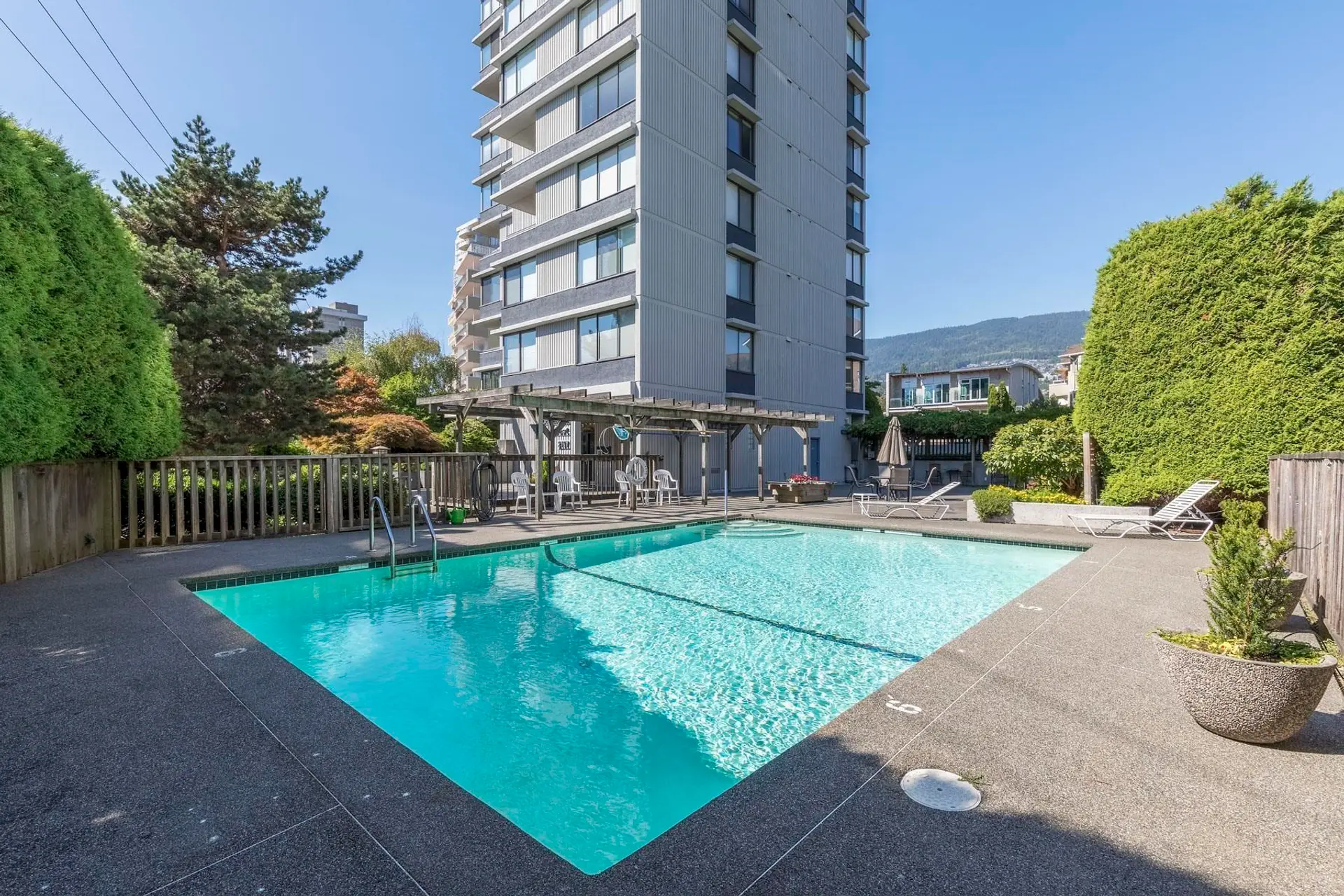 Property at #703 2167 BELLEVUE AVENUE, West Vancouver, BC
