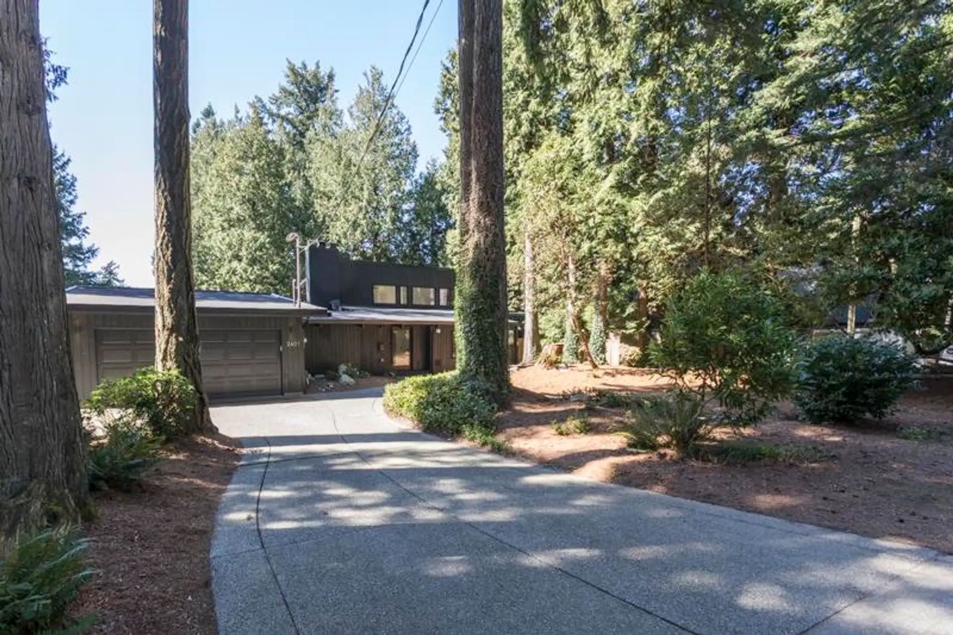 Property at 2601 Dogwood Drive, Surrey, BC