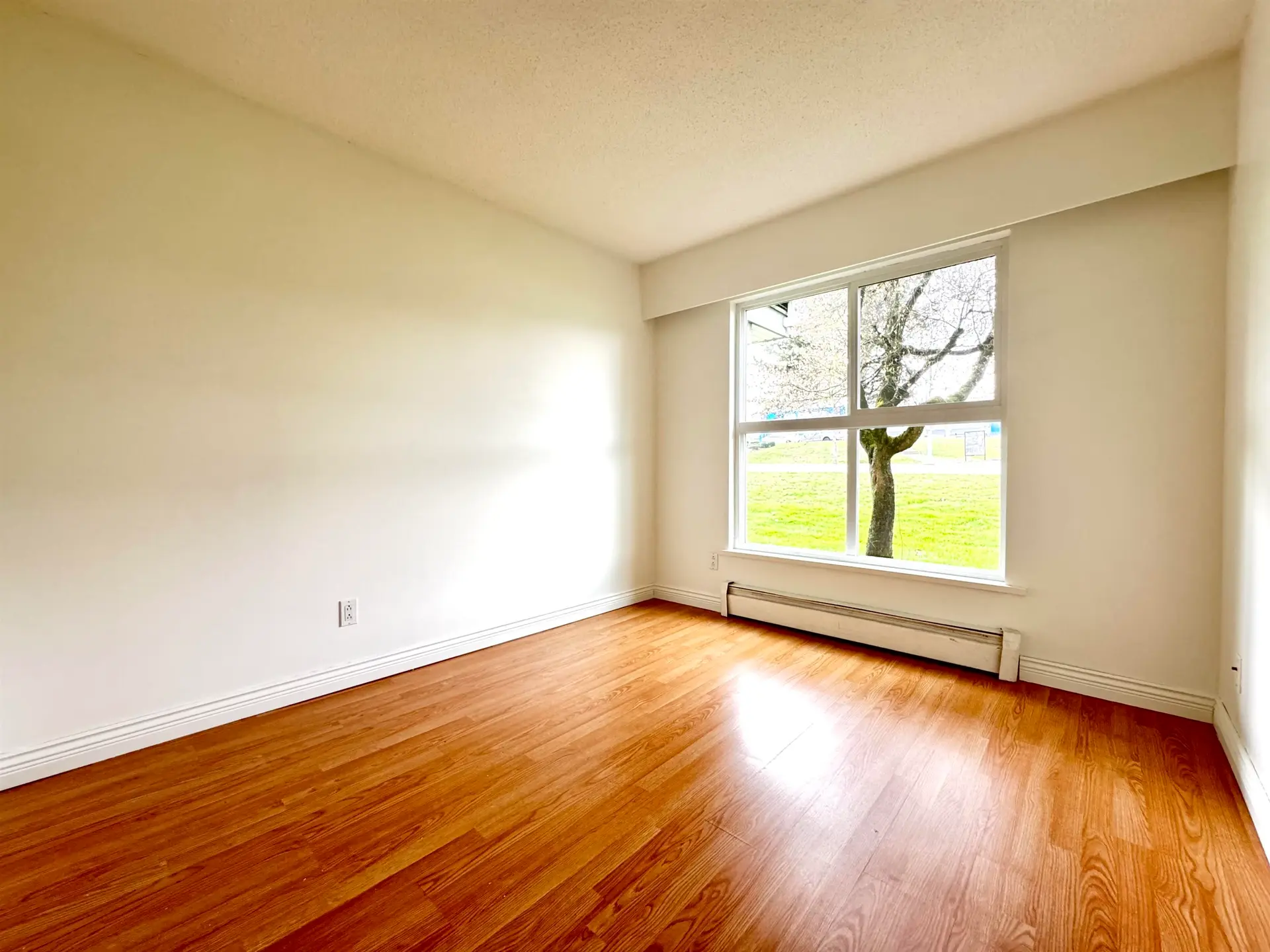 Property at #126 32850 GEORGE FERGUSON WAY, Abbotsford, BC