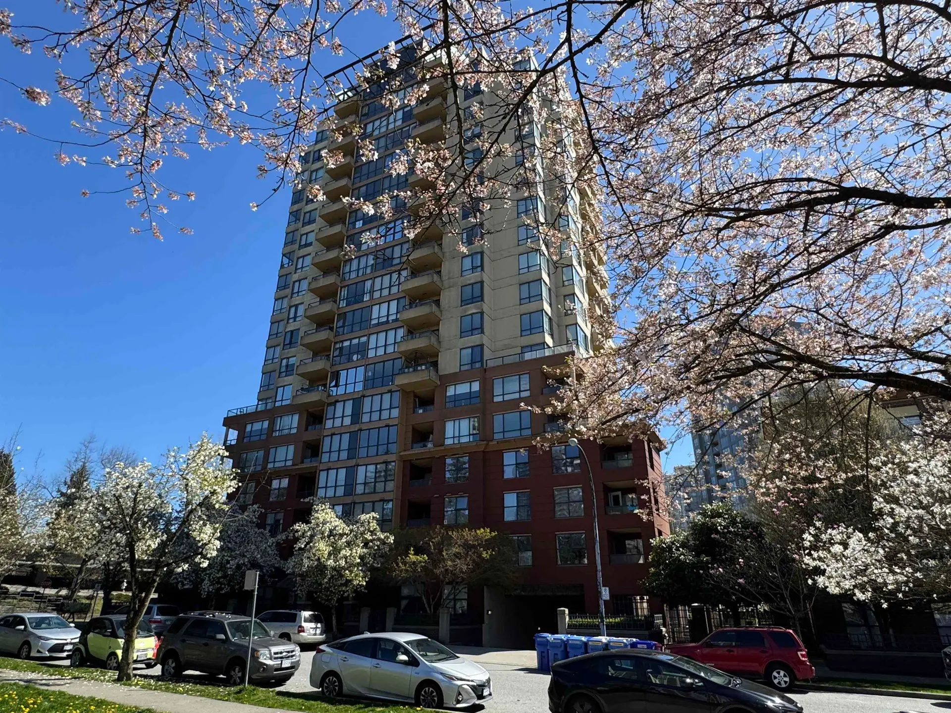 Property at #610 5288 Melbourne Street, Vancouver, BC