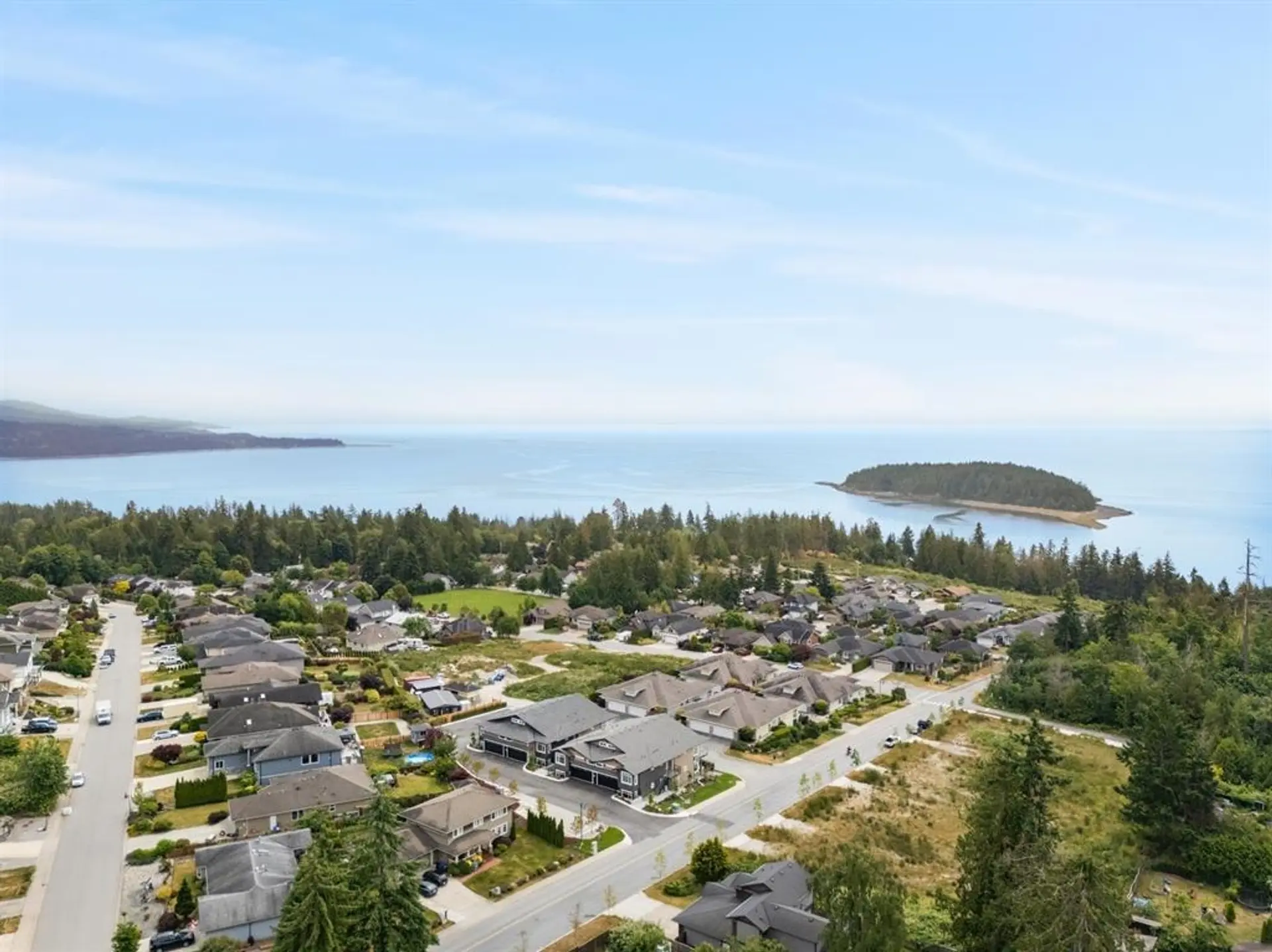 Property at #5 5522 MCCOURT ROAD, Sechelt, BC