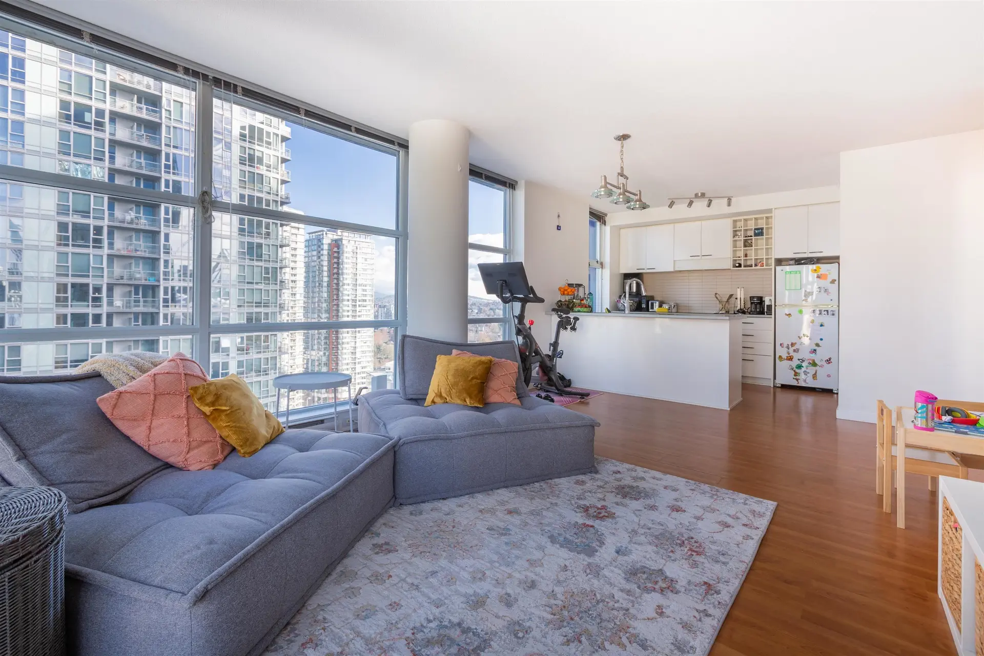 Property at #1806 111 W GEORGIA STREET, Vancouver, BC