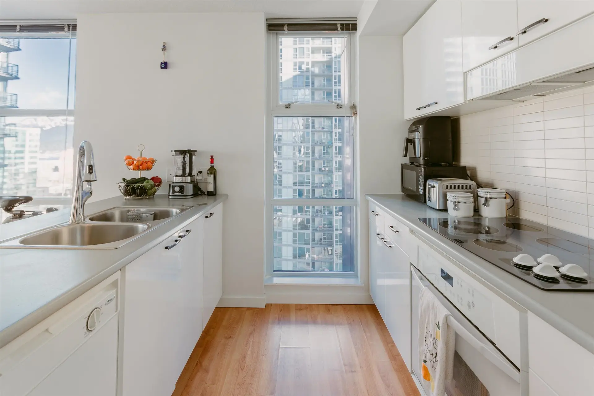 Property at #1806 111 W GEORGIA STREET, Vancouver, BC