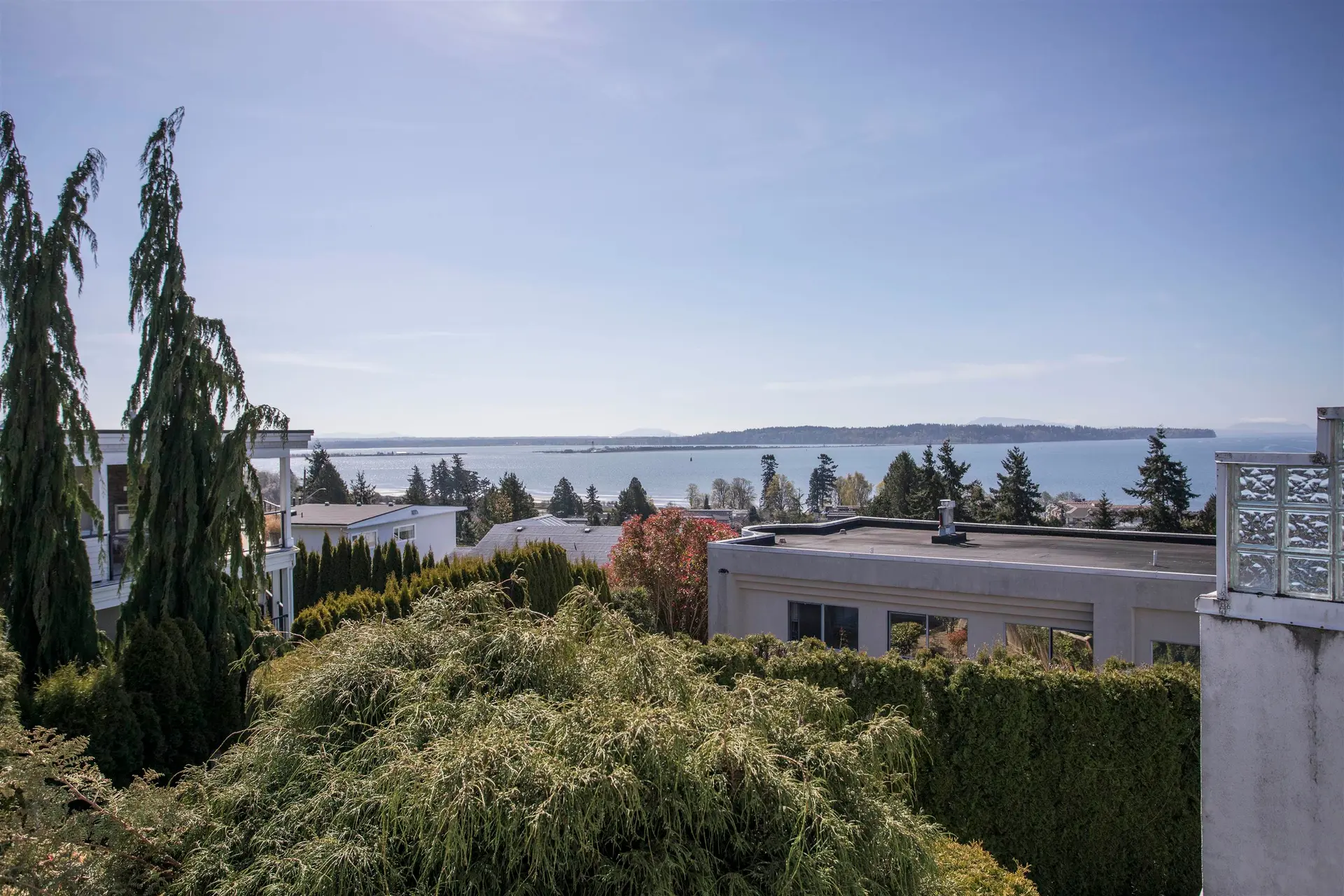 Property at 15662 Semiahmoo Avenue, White Rock, BC