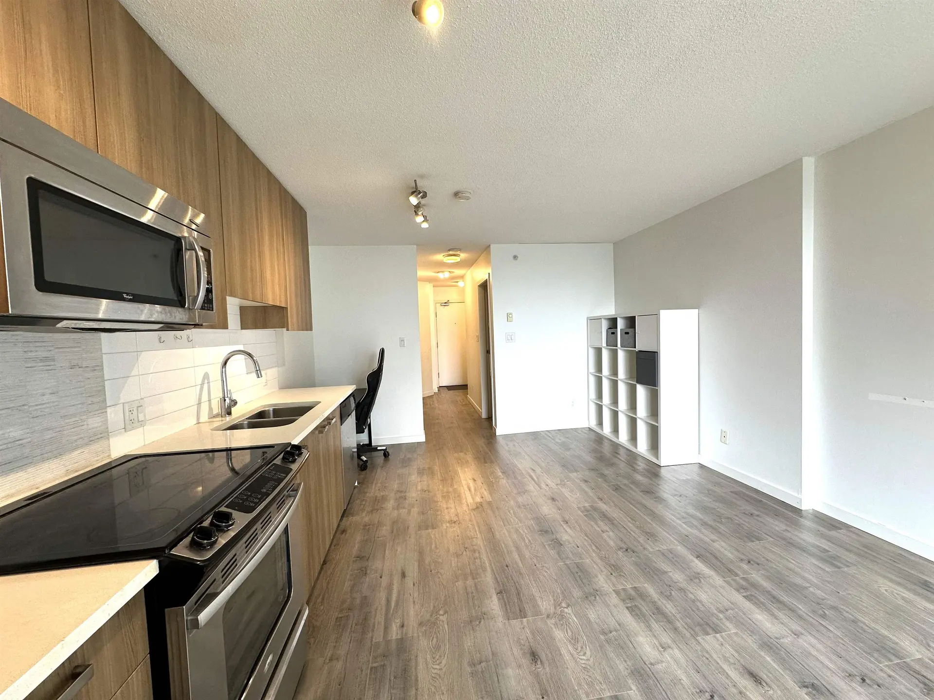 Property at #605 13325 102A AVENUE, Surrey, BC