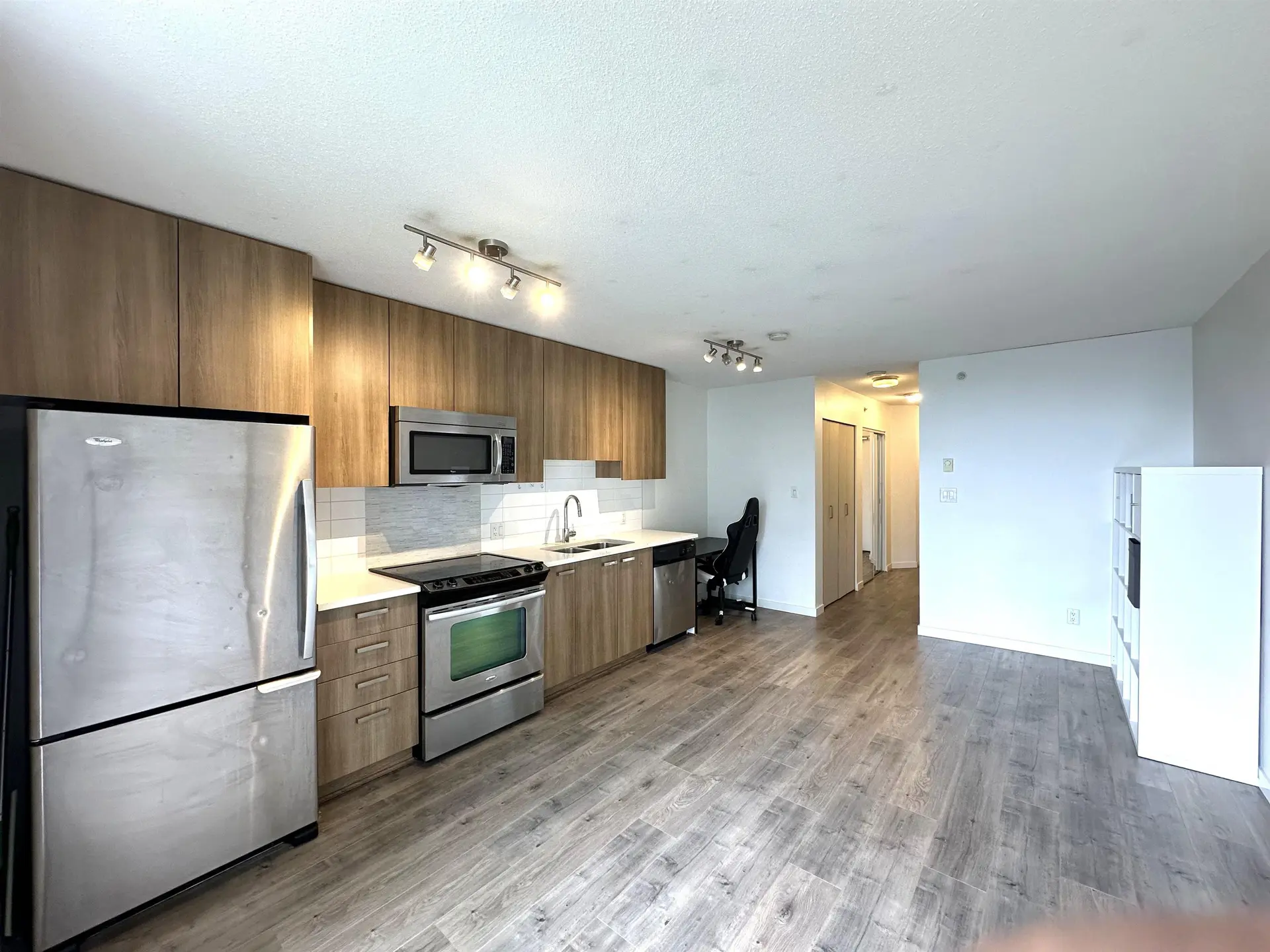 Property at #605 13325 102A AVENUE, Surrey, BC