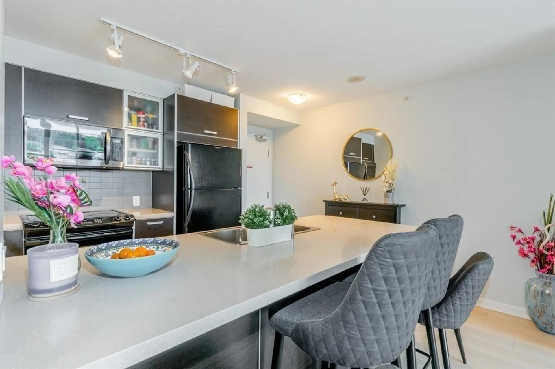 Property at #809 9981 WHALLEY BOULEVARD, Surrey, BC