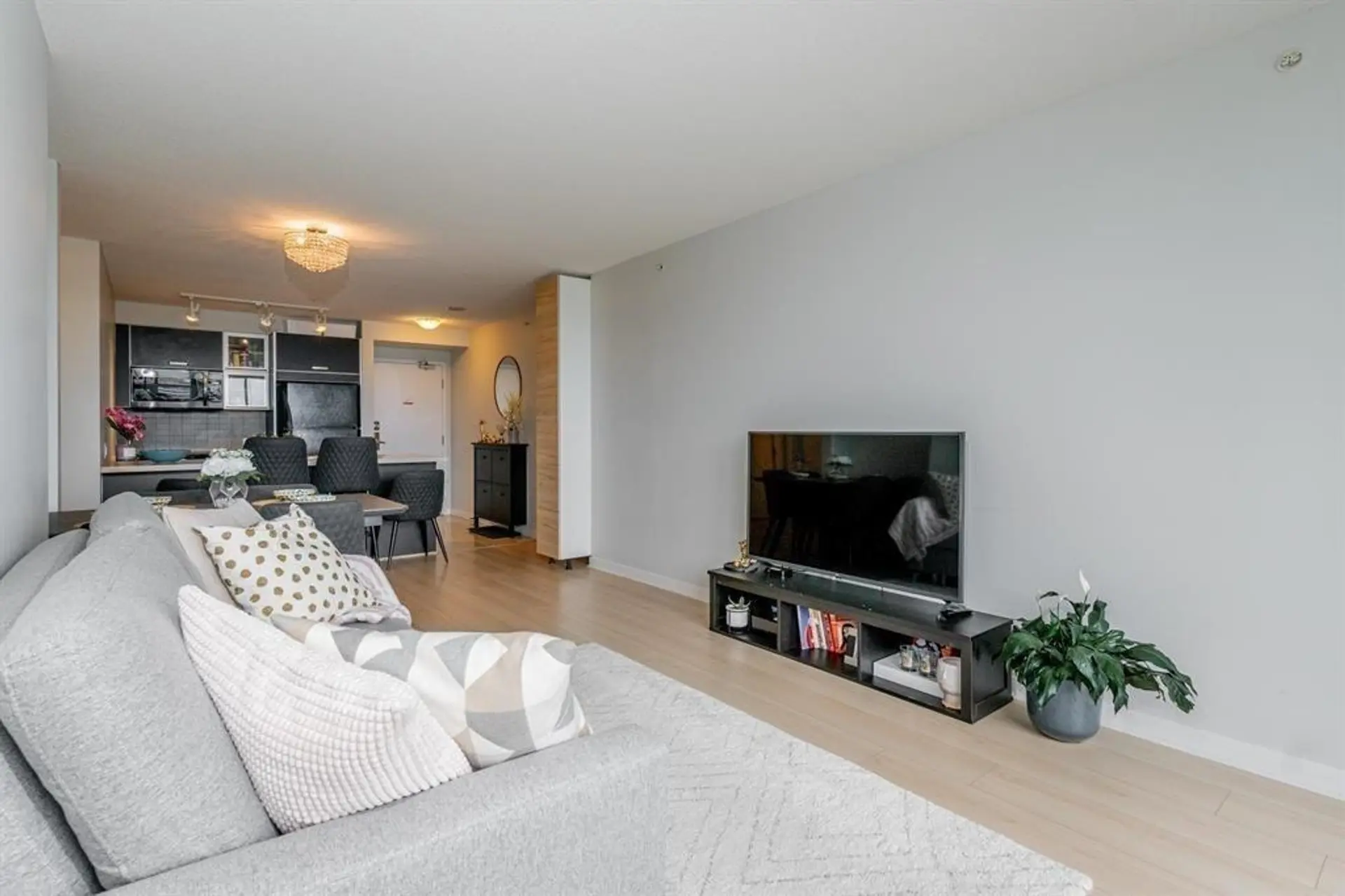 Property at #809 9981 WHALLEY BOULEVARD, Surrey, BC