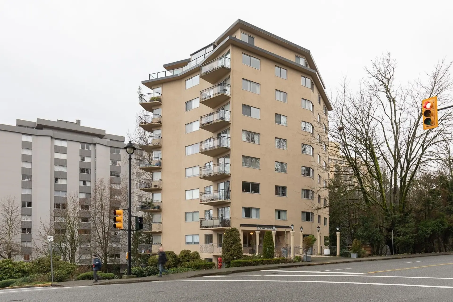 Property at #404 1930 Marine Drive, West Vancouver, BC