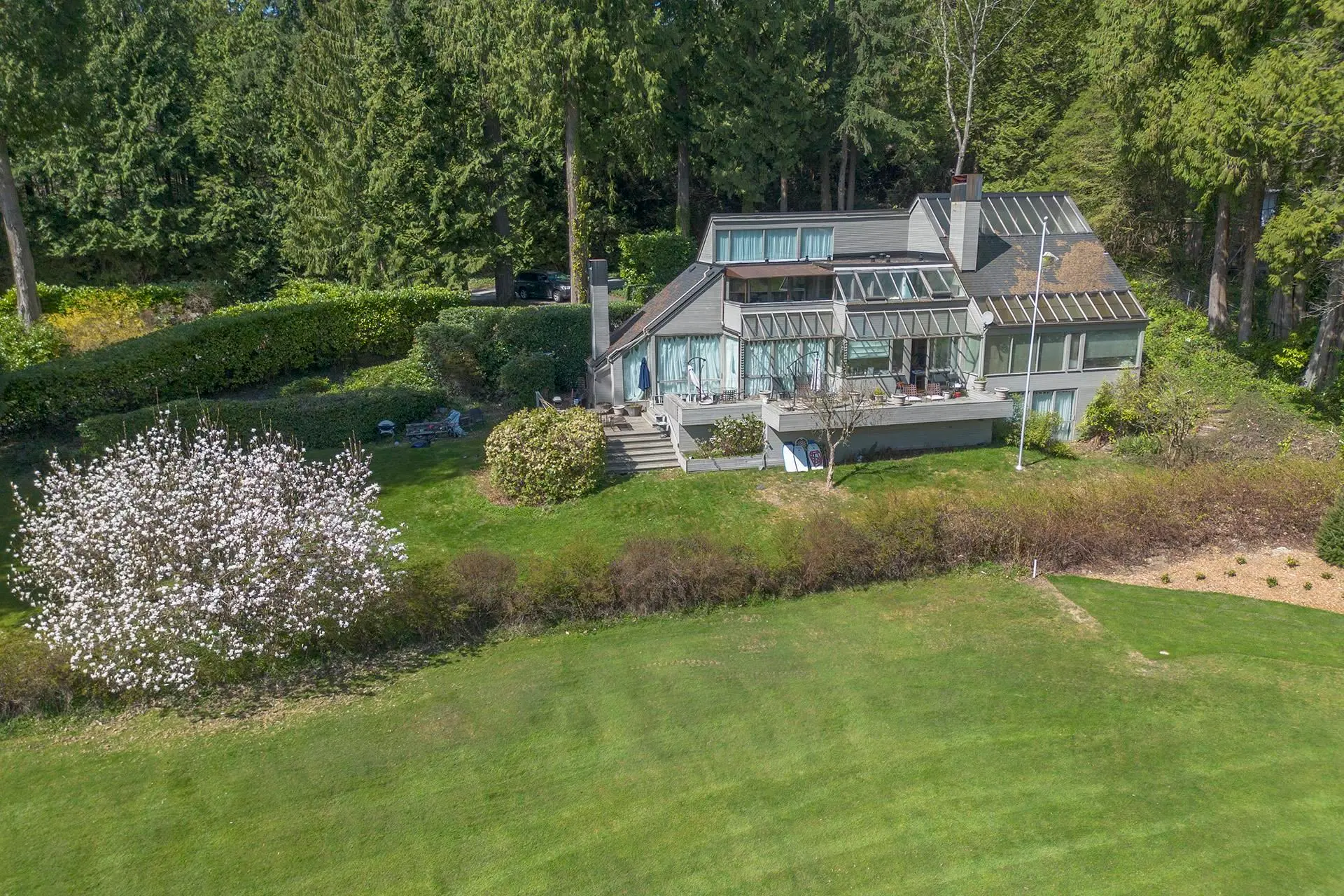 Property at 460 SOUTHBOROUGH DRIVE, West Vancouver, BC