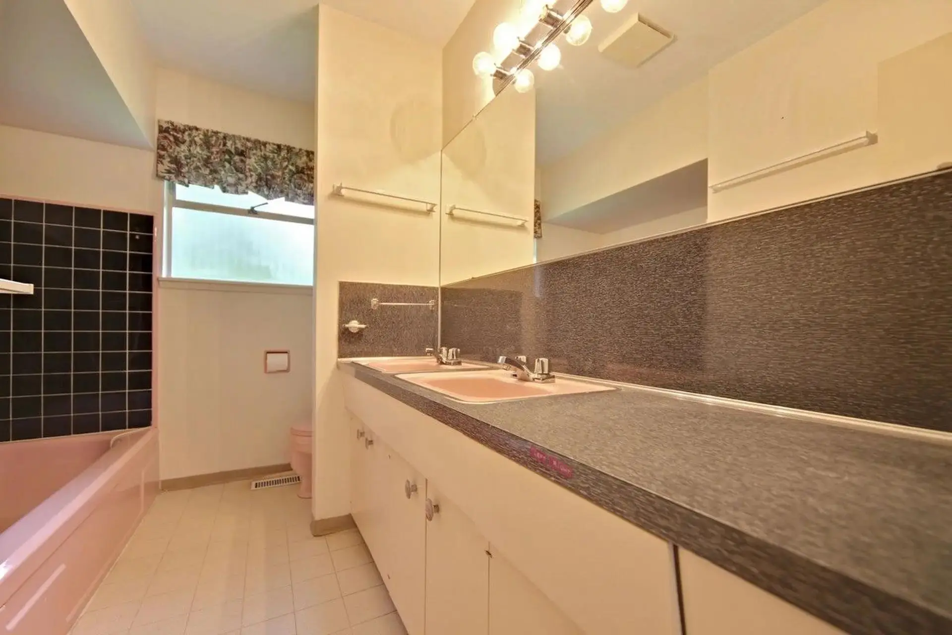 Property at 1025 CLEMENTS AVENUE, North Vancouver, BC