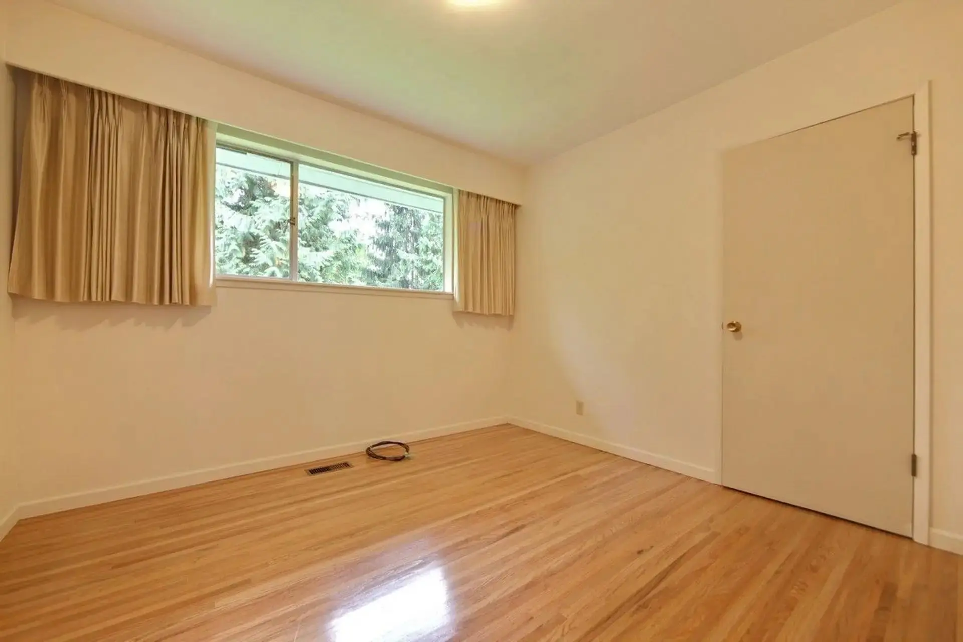 Property at 1025 CLEMENTS AVENUE, North Vancouver, BC