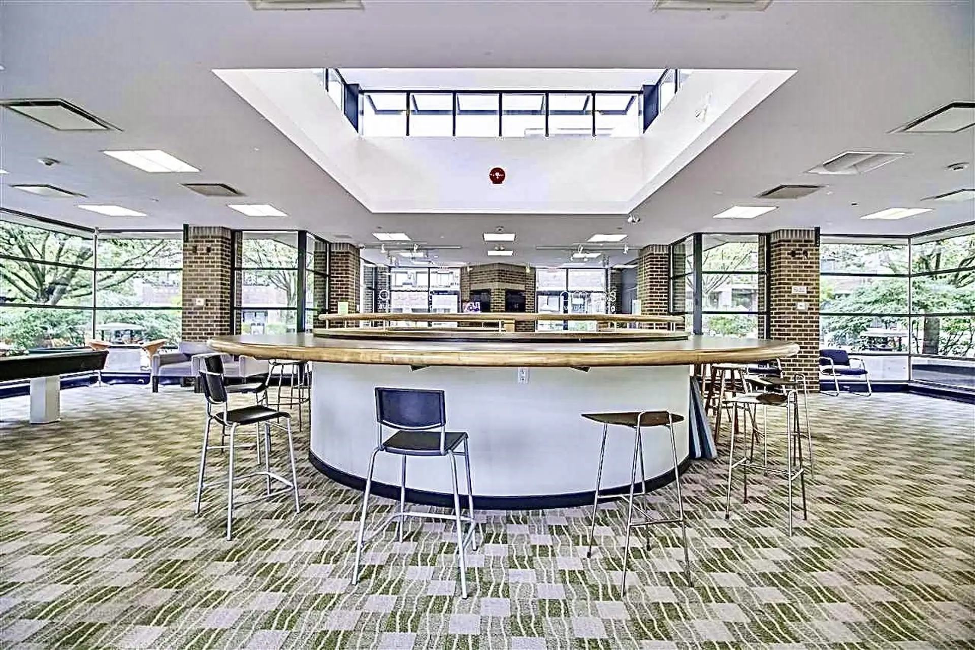 Property at #452 10838 CITY PARKWAY, Surrey, BC