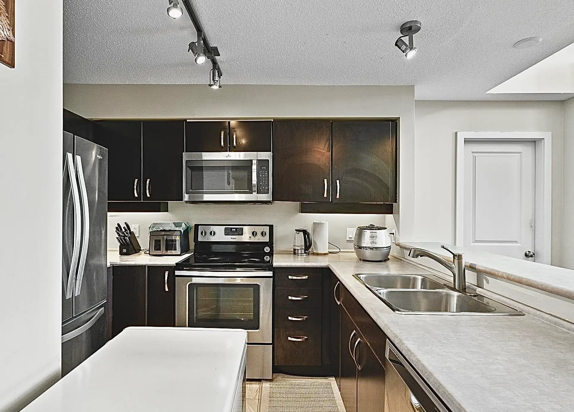 Property at #452 10838 CITY PARKWAY, Surrey, BC