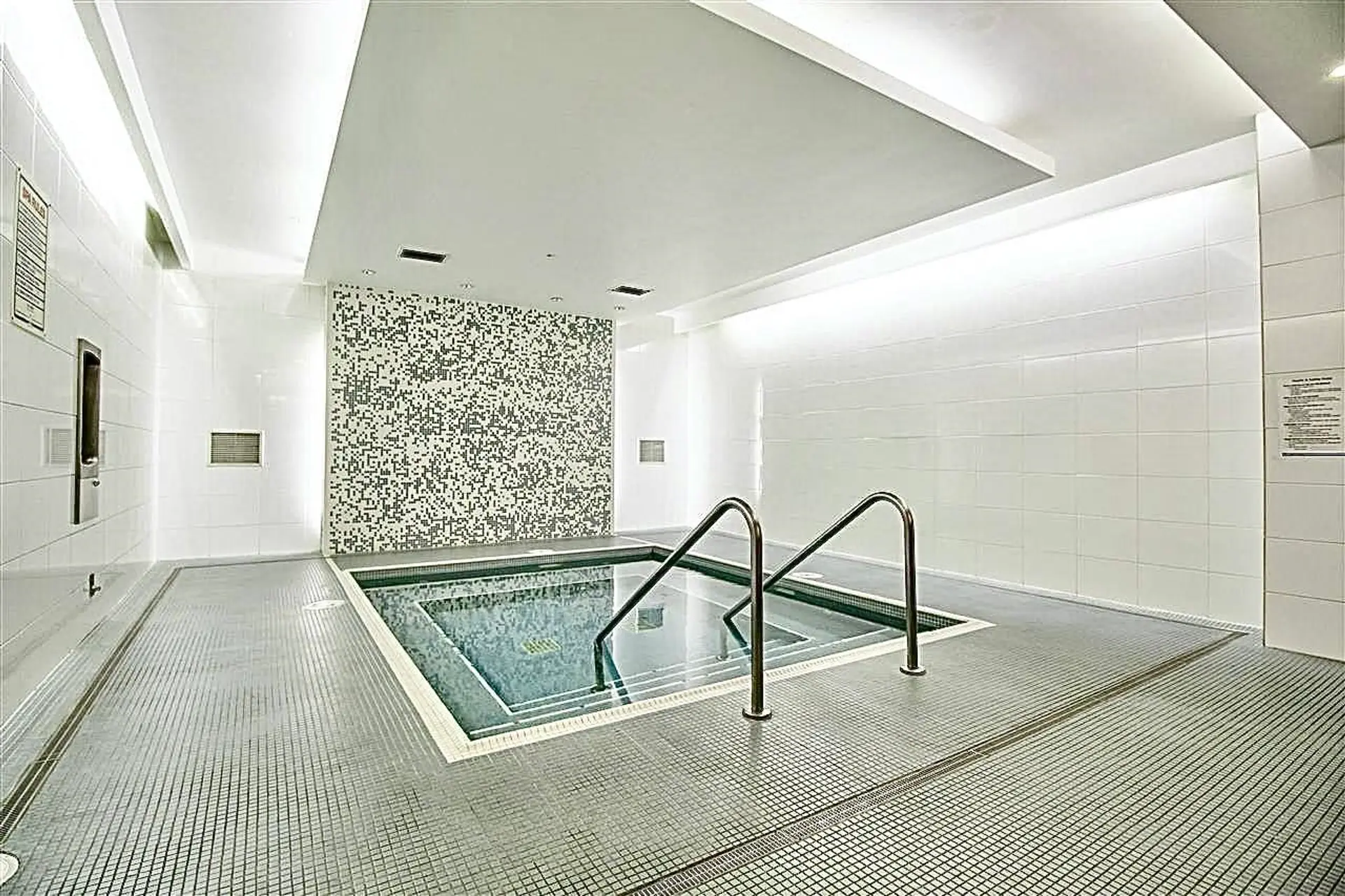 Property at #452 10838 CITY PARKWAY, Surrey, BC