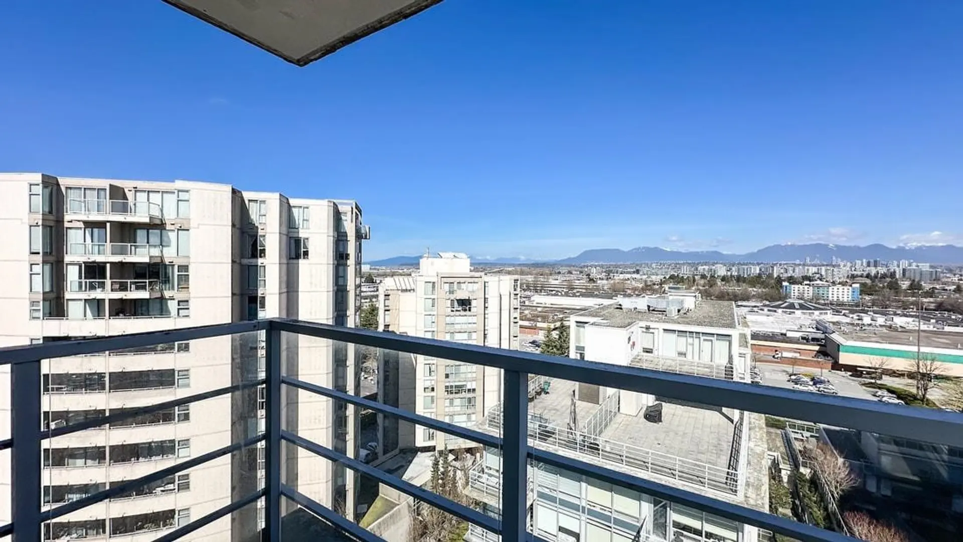 Property at #1701 8288 LANSDOWNE ROAD, Richmond, BC