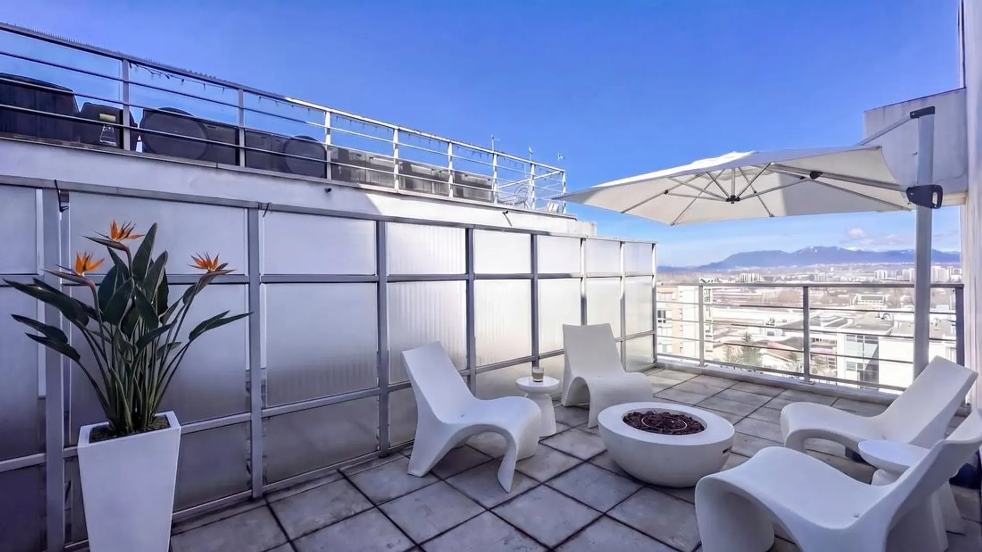 Property at #1701 8288 LANSDOWNE ROAD, Richmond, BC