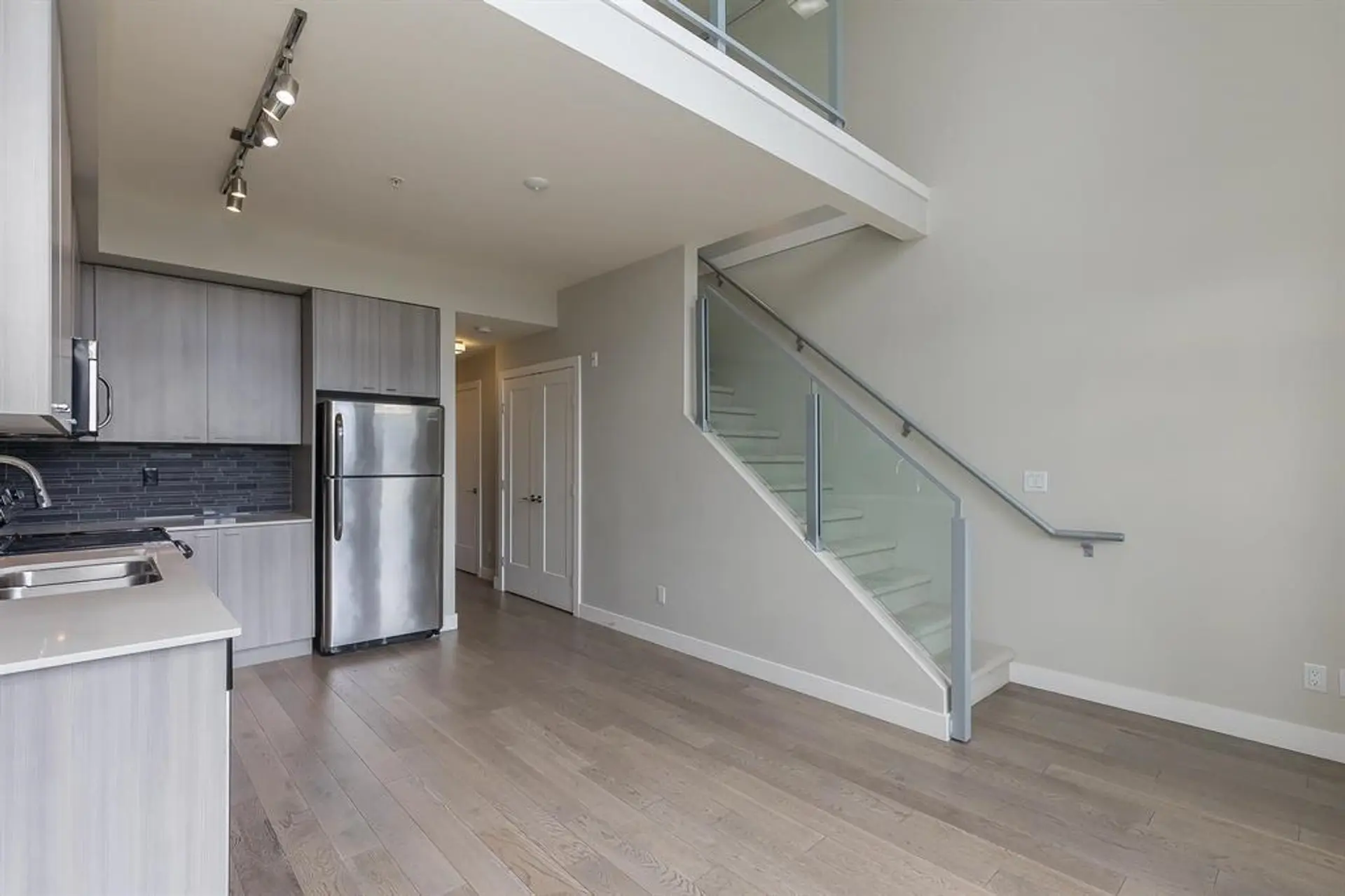 Property at #301 3090 GLADWIN ROAD, Abbotsford, BC