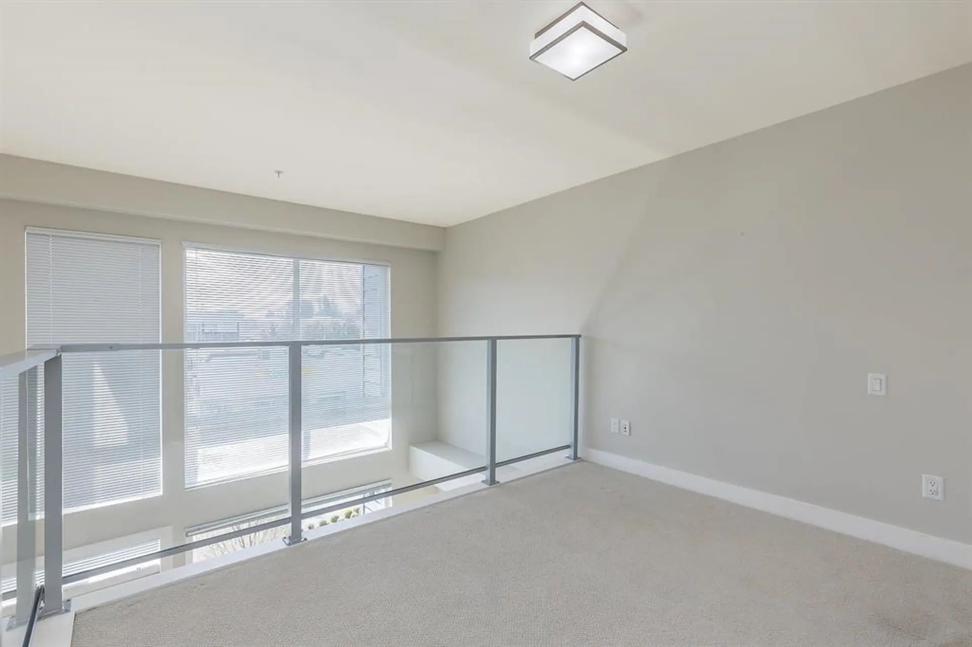 Property at #301 3090 GLADWIN ROAD, Abbotsford, BC