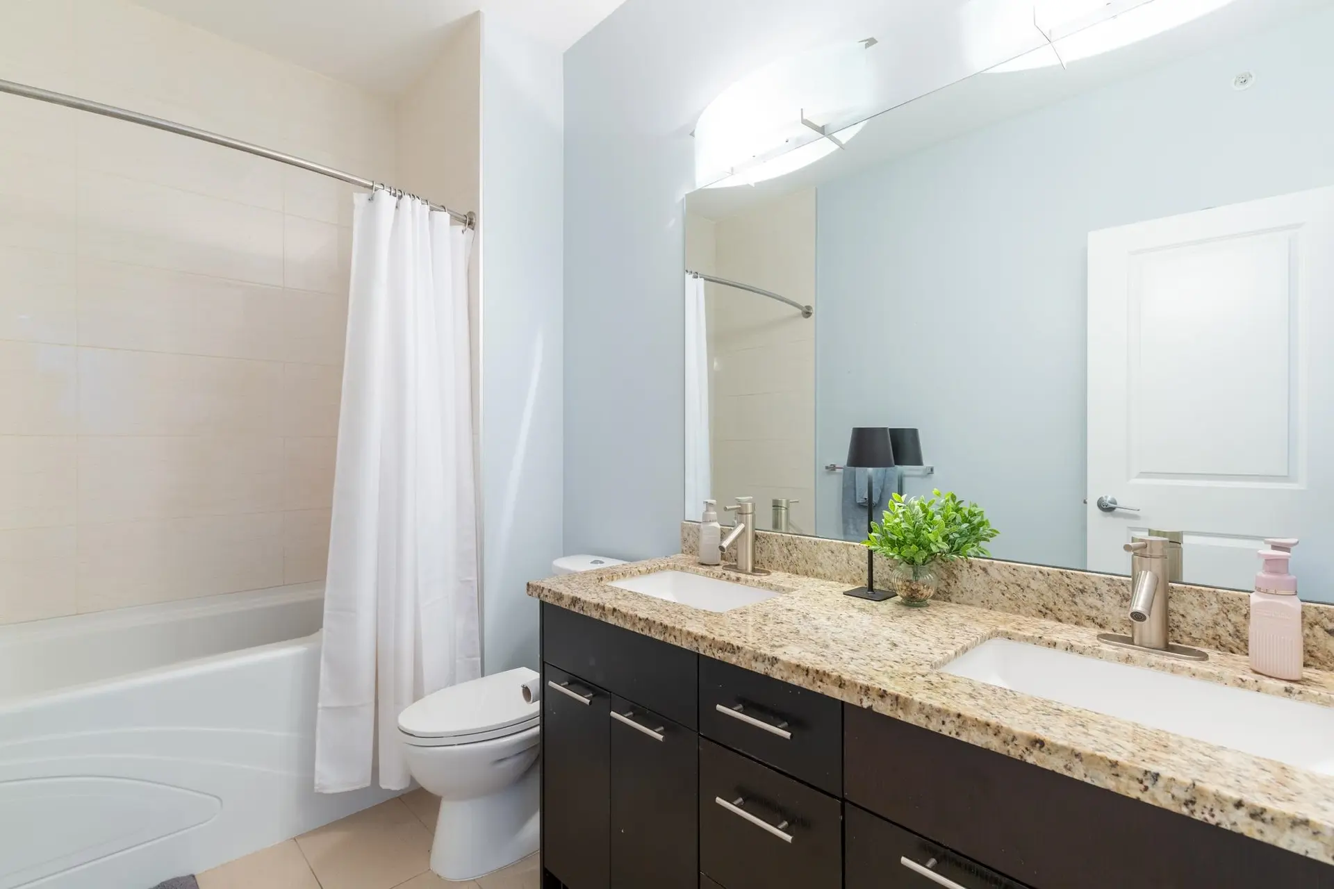 Property at #404 2970 KING GEORGE BOULEVARD, Surrey, BC