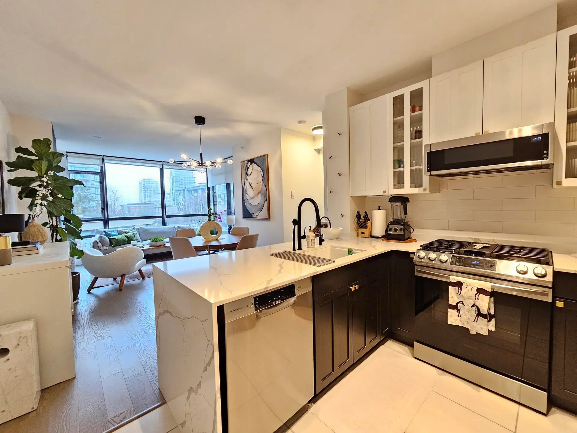 Property at #403 170 W 1ST STREET, North Vancouver, BC