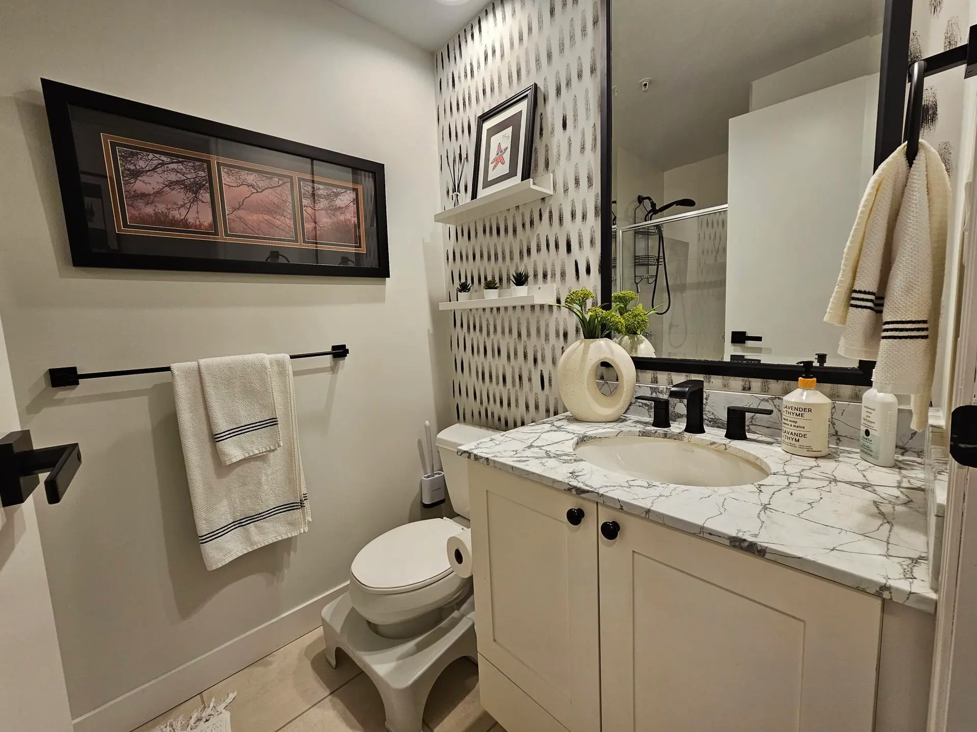 Property at #403 170 W 1ST STREET, North Vancouver, BC