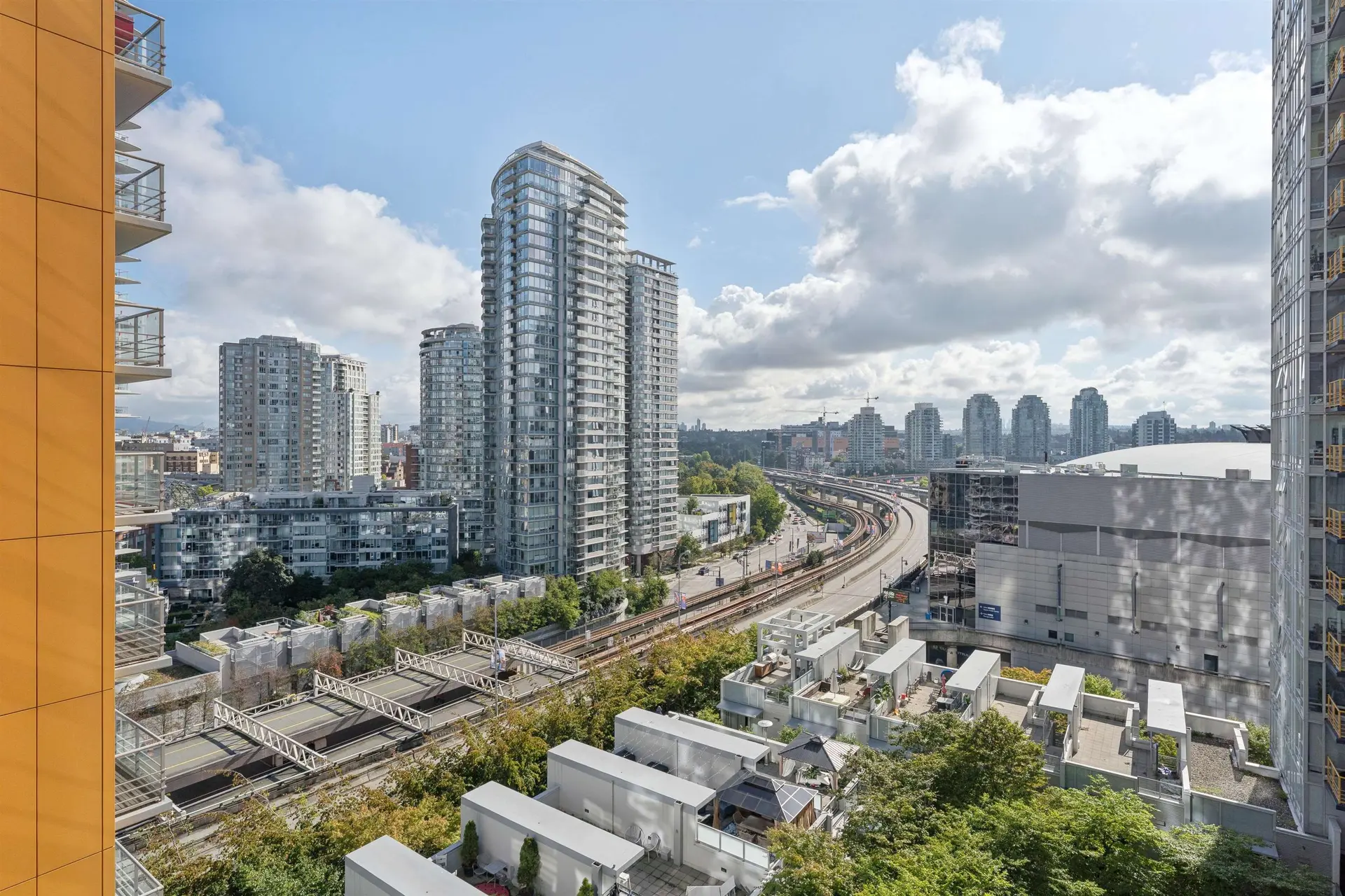 Property at #1001 602 Citadel Parade, Vancouver, BC