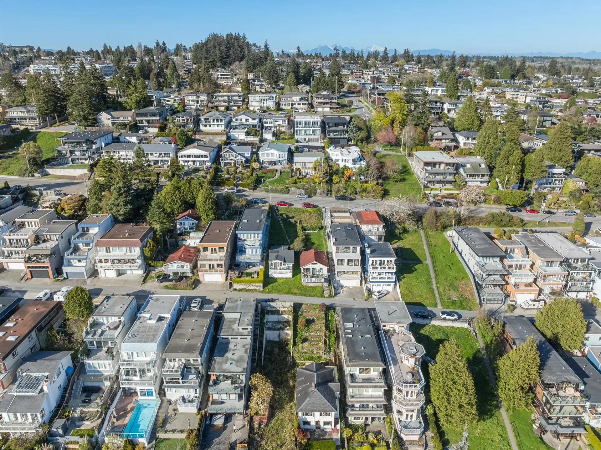 Property at 15412 COLUMBIA AVENUE, White Rock, BC