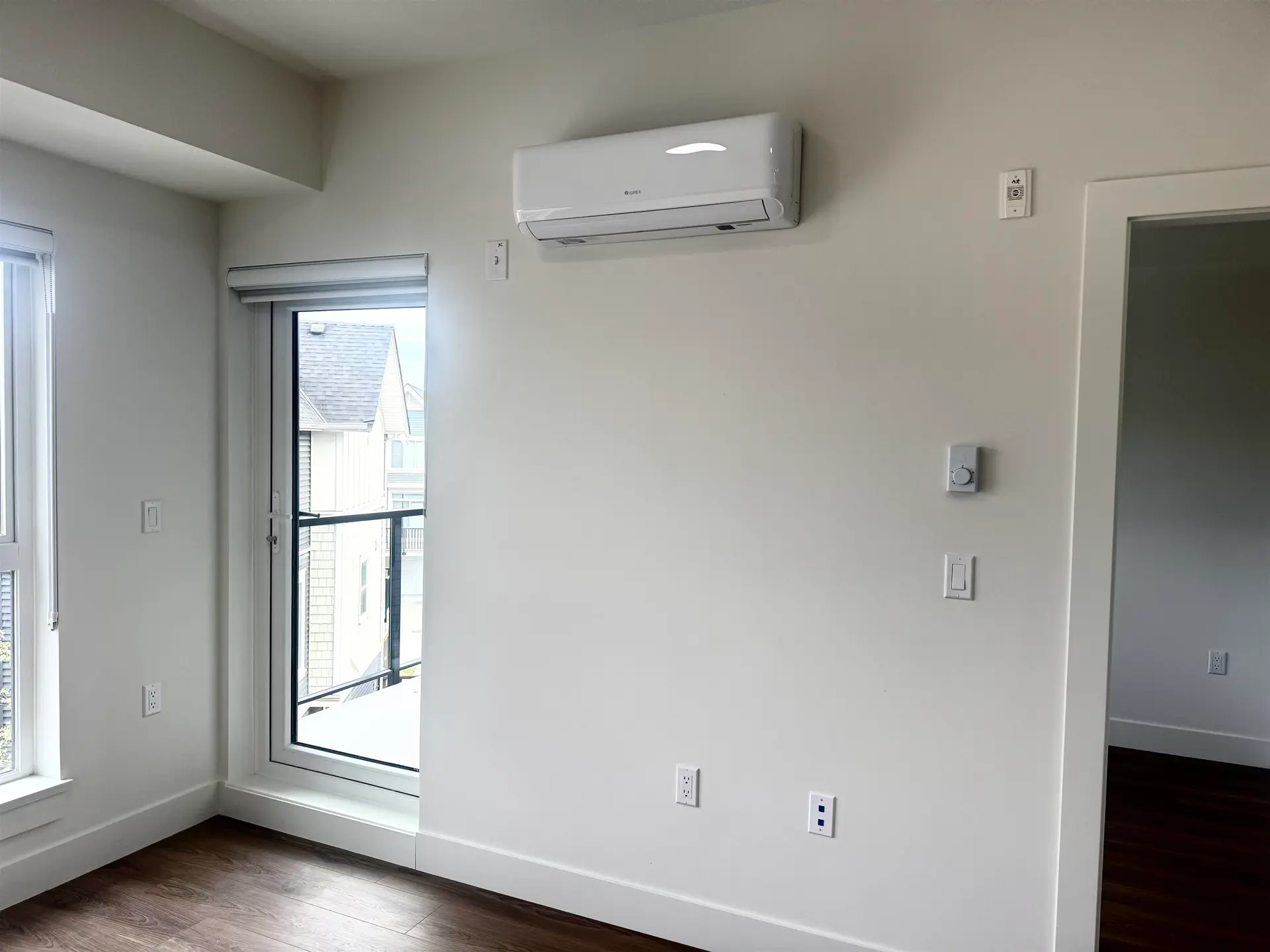 Property at #303 15739 FRASER HIGHWAY, Surrey, BC