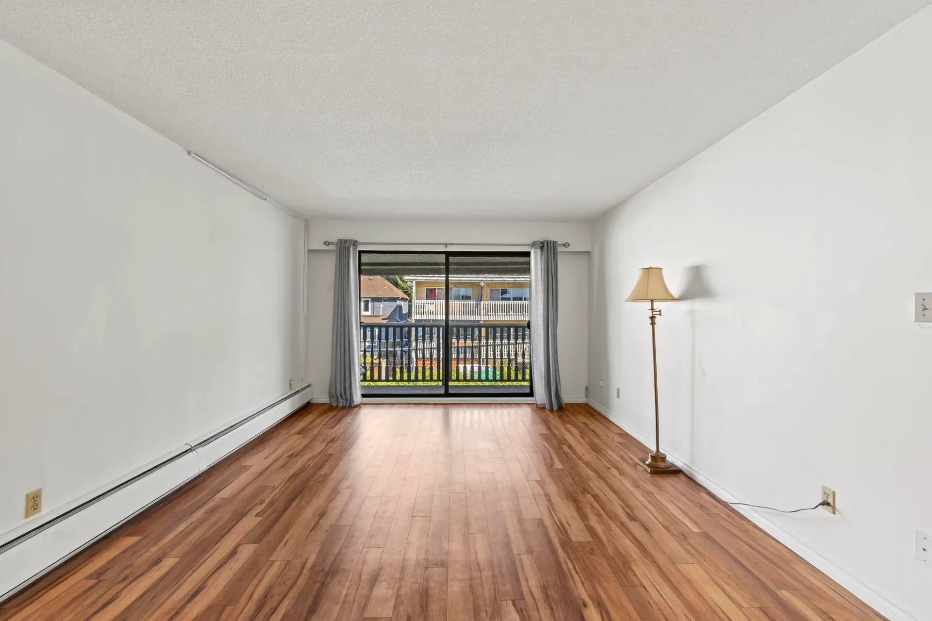 #315 310 W 3rd Street - Image 2