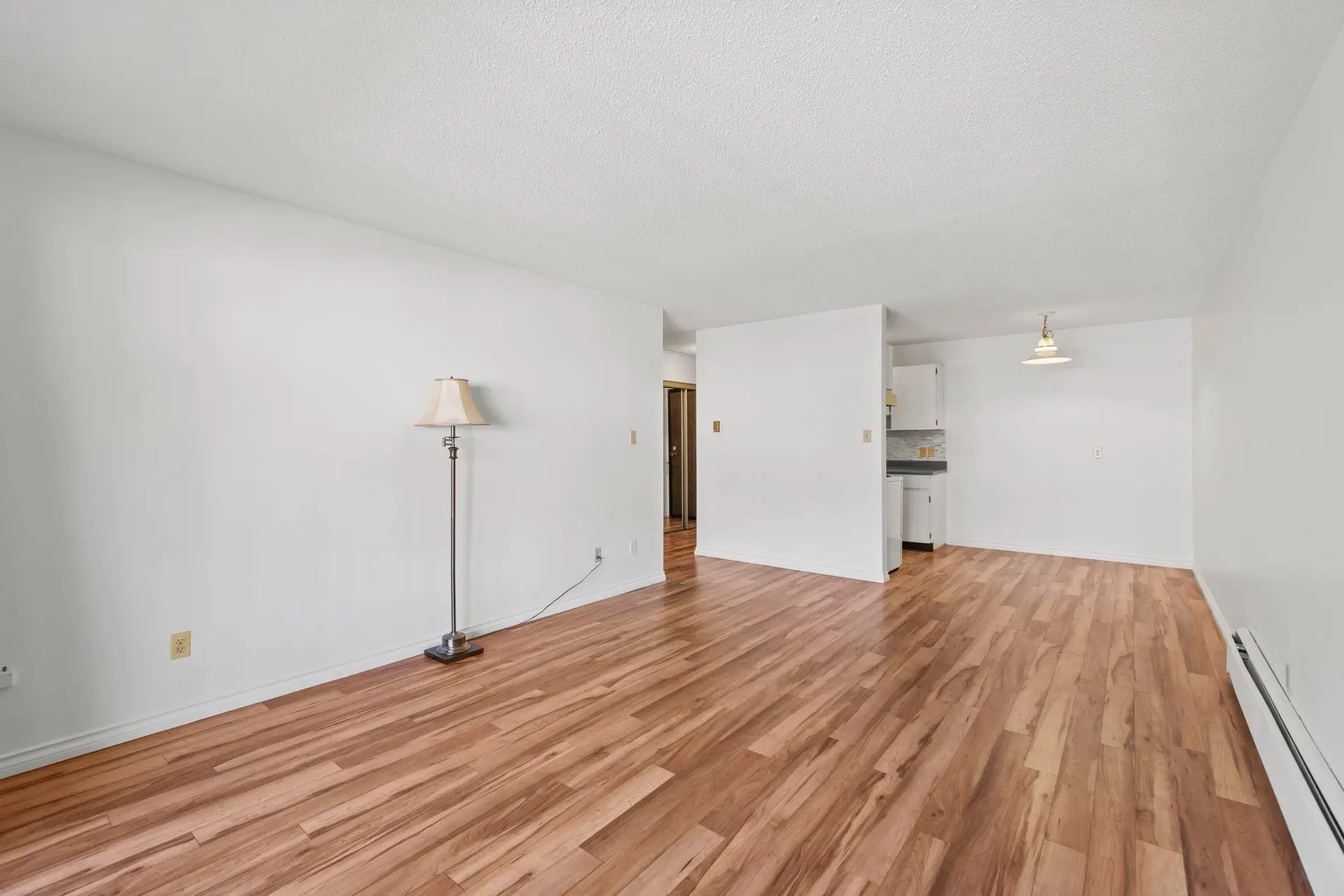 #315 310 W 3rd Street - Image 4